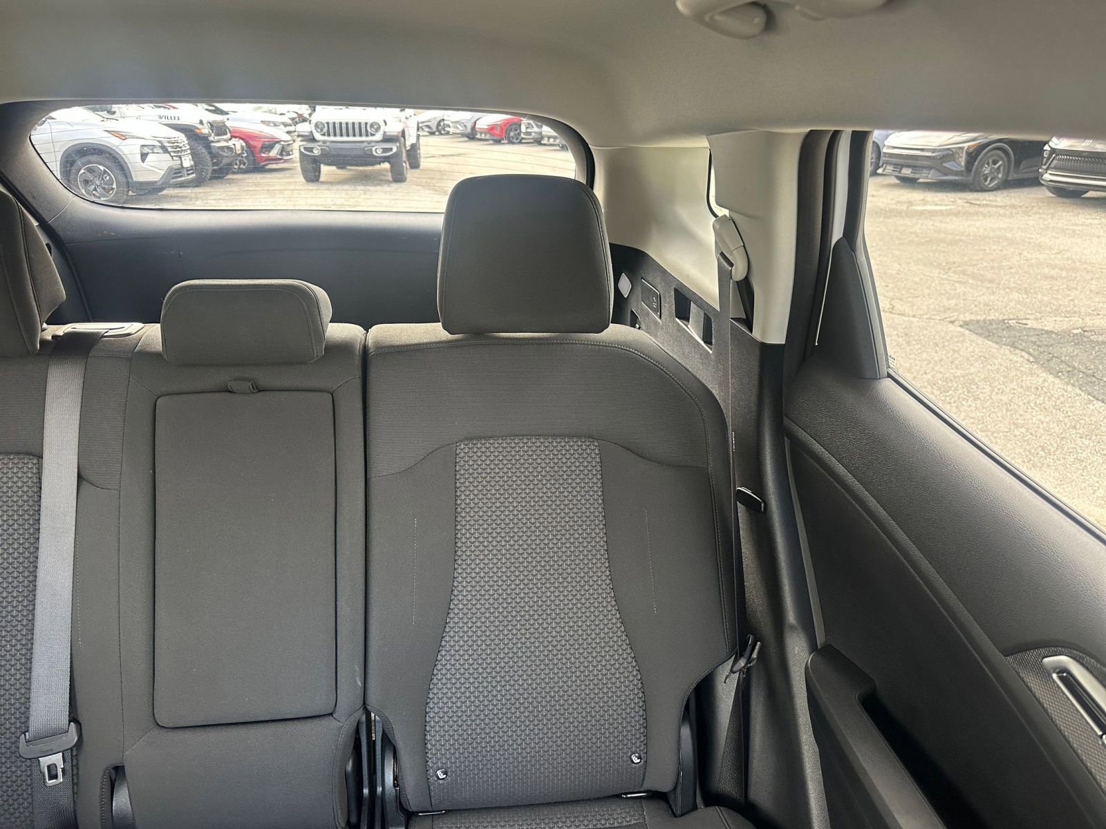 Thumbnail: 2025 Kia Sportage - 35