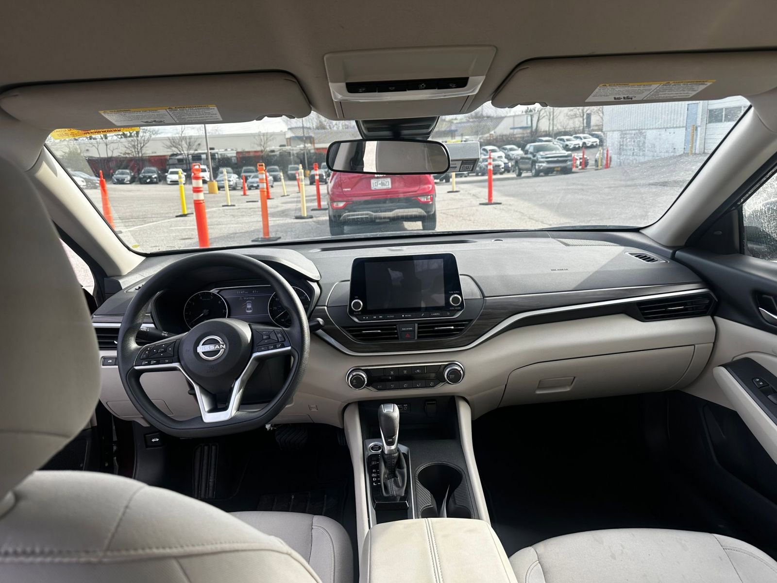 Thumbnail: 2025 Nissan Altima - 9