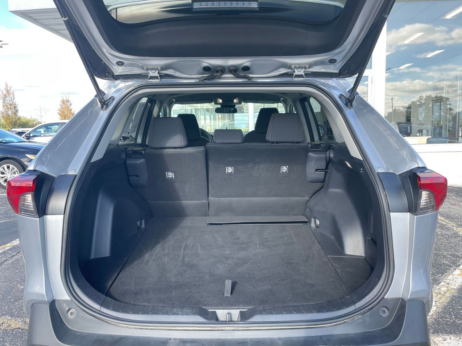 Thumbnail: 2025 Toyota RAV4 - 30