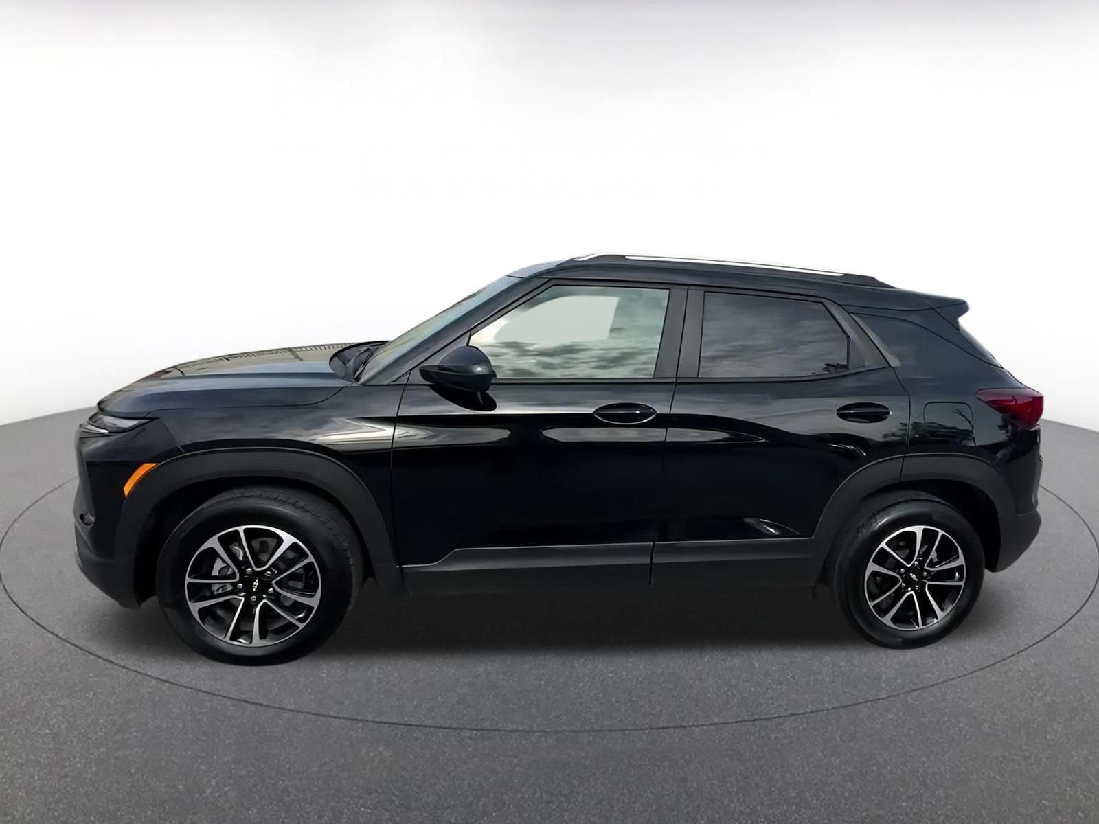 Thumbnail: 2025 Chevrolet TrailBlazer - 9