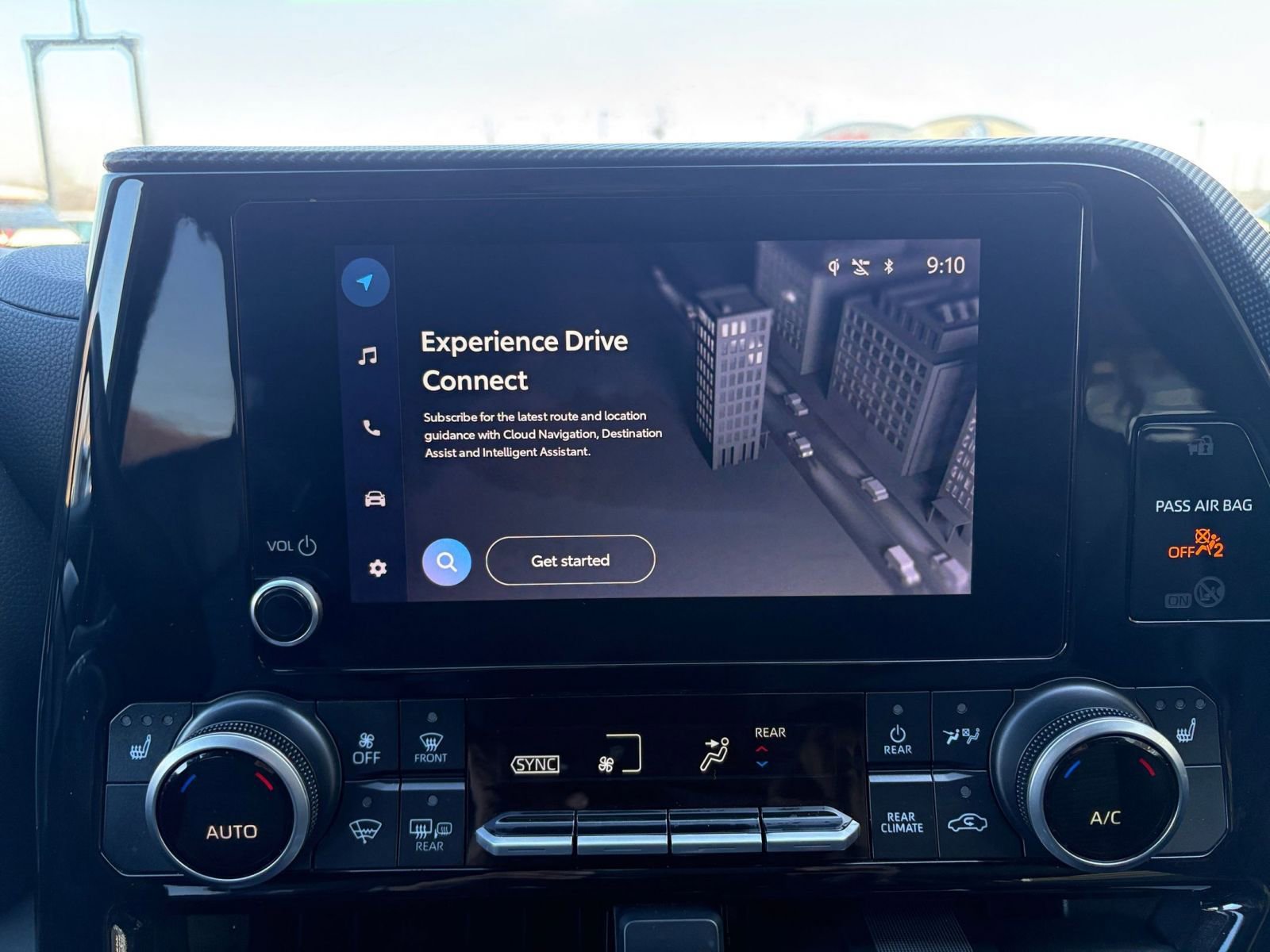 Thumbnail: 2024 Toyota Highlander - 20