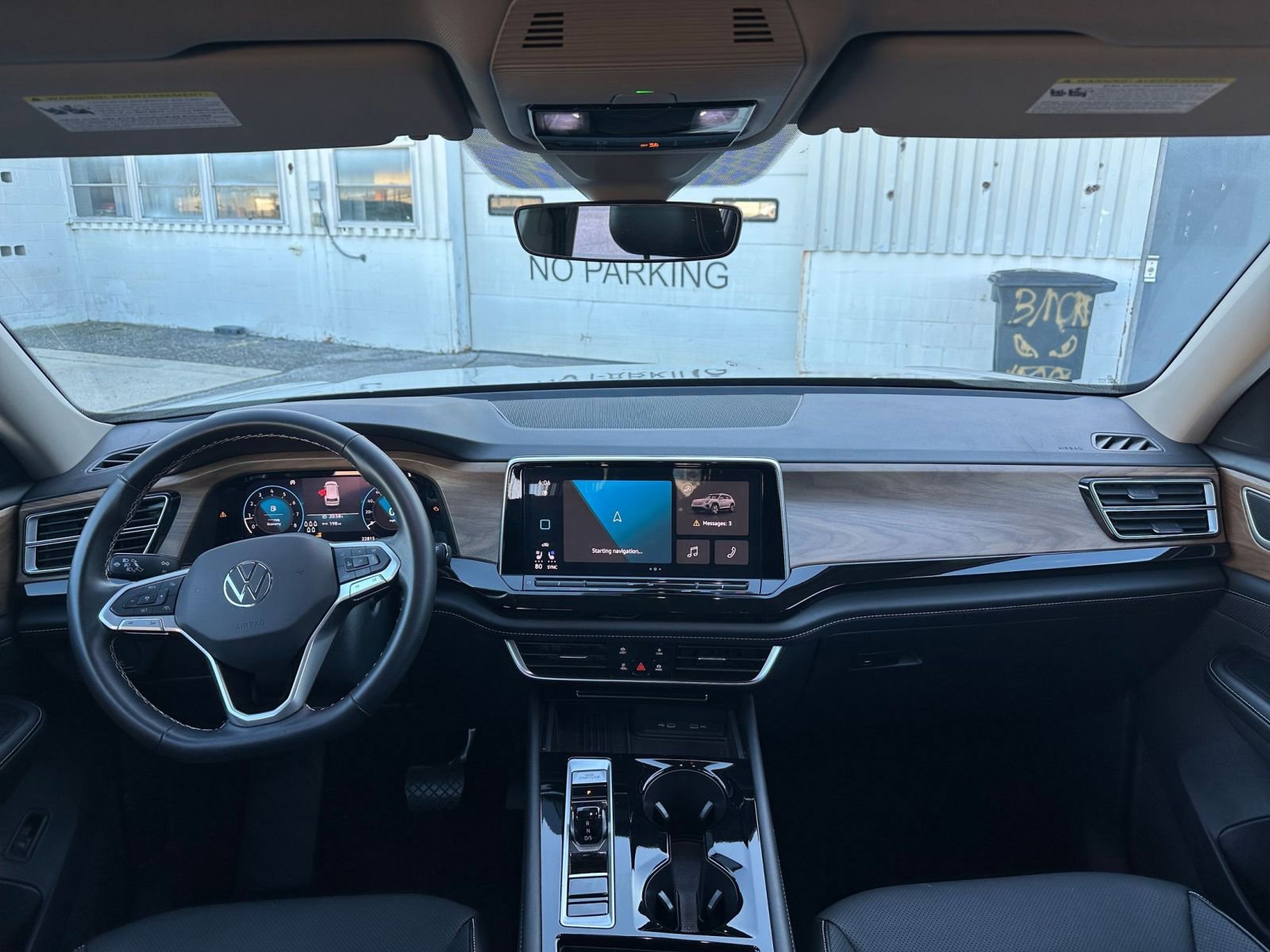 Thumbnail: 2025 Volkswagen Atlas - 33