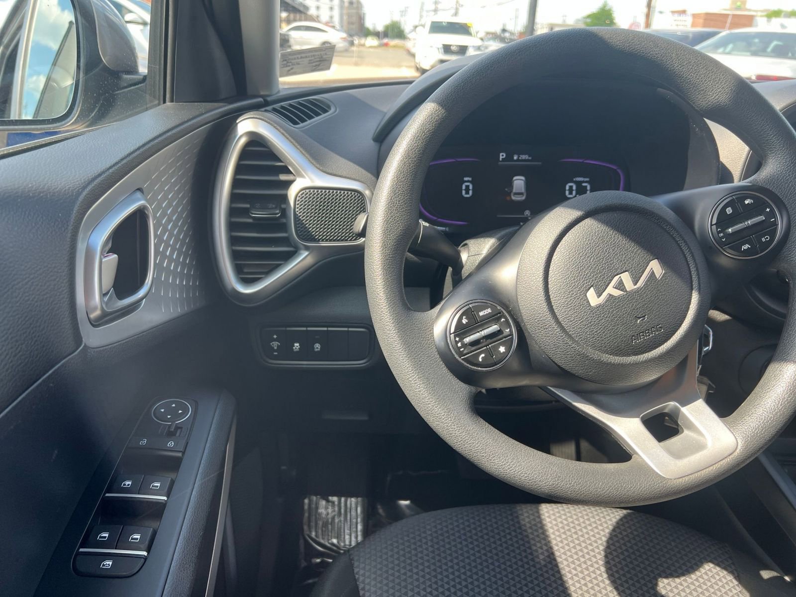Thumbnail: 2025 Kia Soul - 32