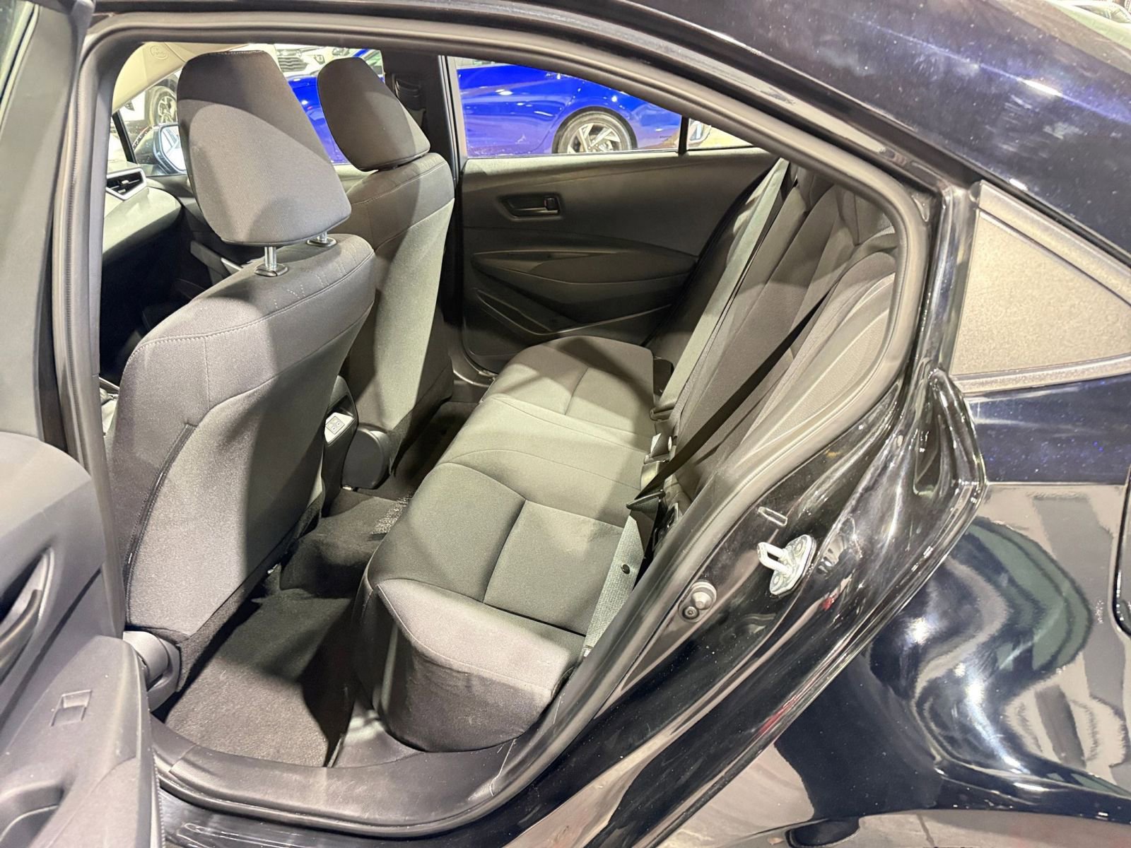 Thumbnail: 2025 Toyota Corolla - 25