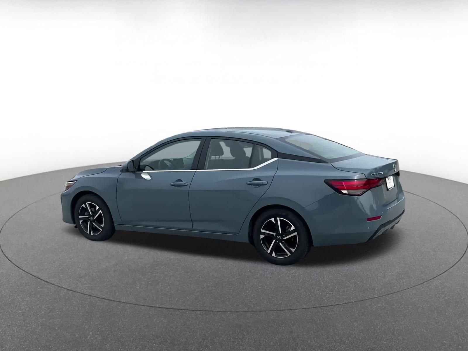 Thumbnail: 2024 Nissan Sentra - 10