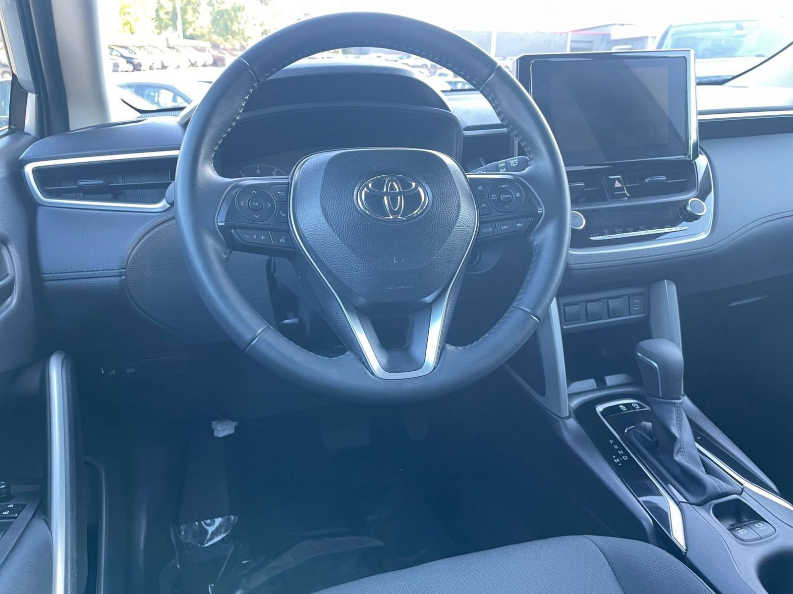 Thumbnail: 2025 Toyota Corolla Cross - 33