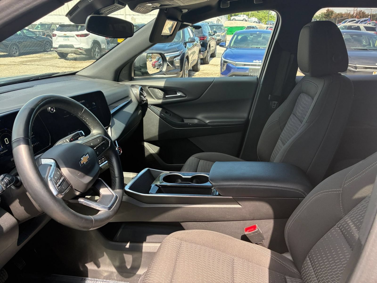 Thumbnail: 2025 Chevrolet Equinox - 18