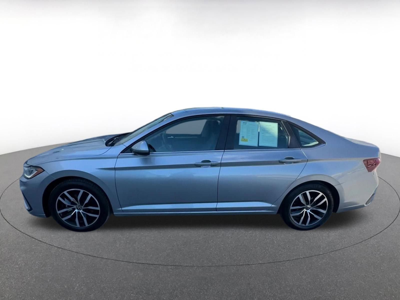 Thumbnail: 2025 Volkswagen Jetta - 9