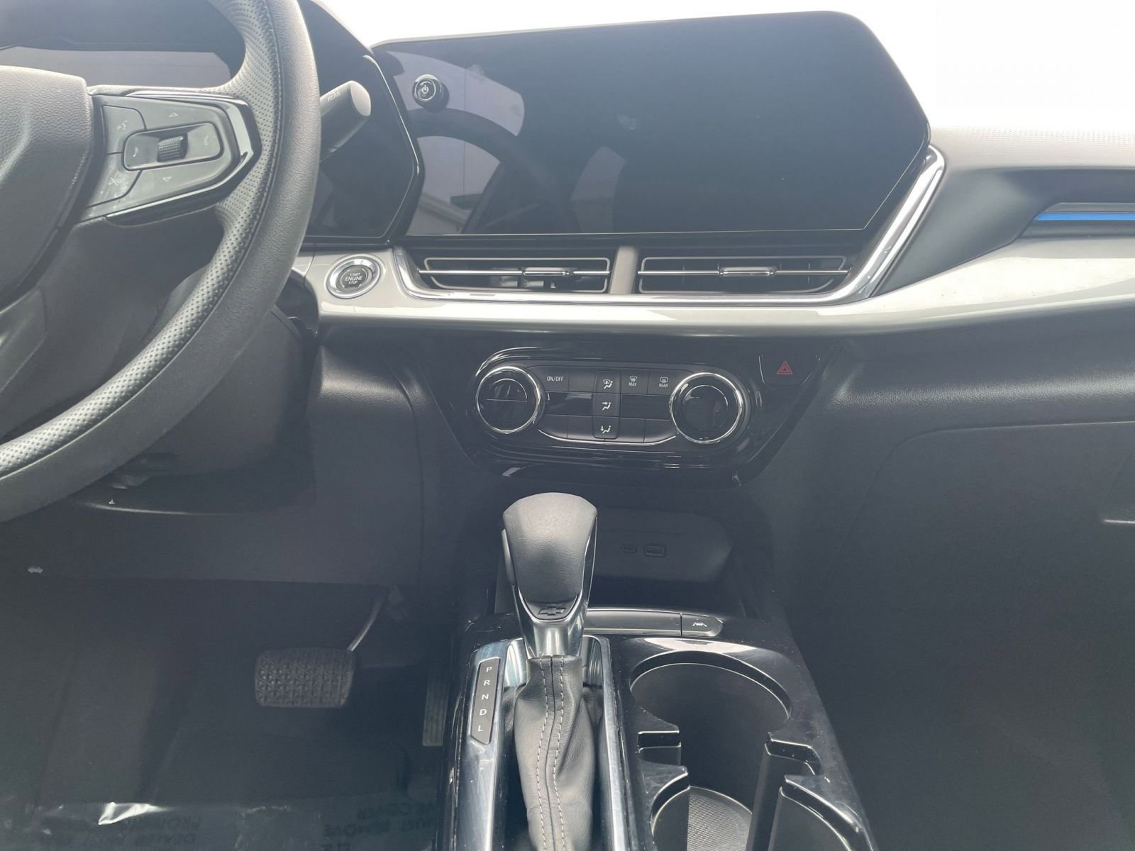 Thumbnail: 2025 Chevrolet Trax - 18