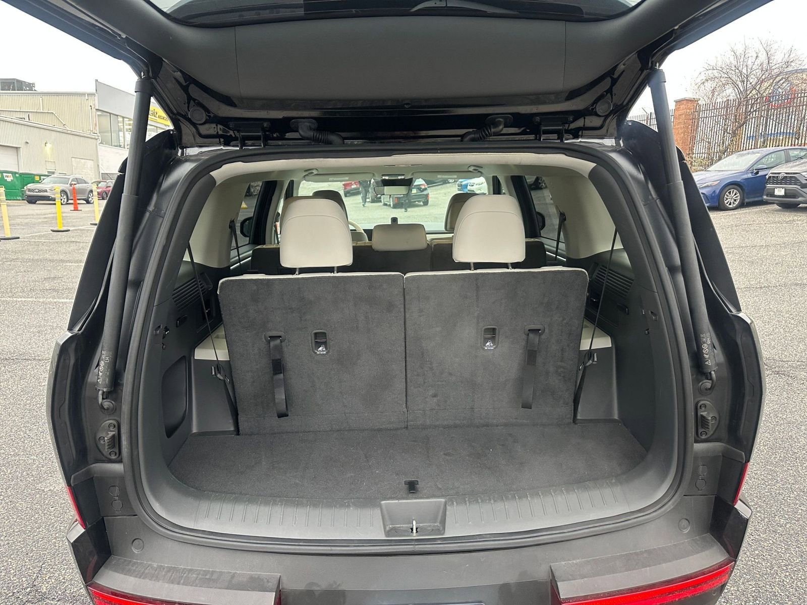 Thumbnail: 2025 Hyundai Santa Fe - 31