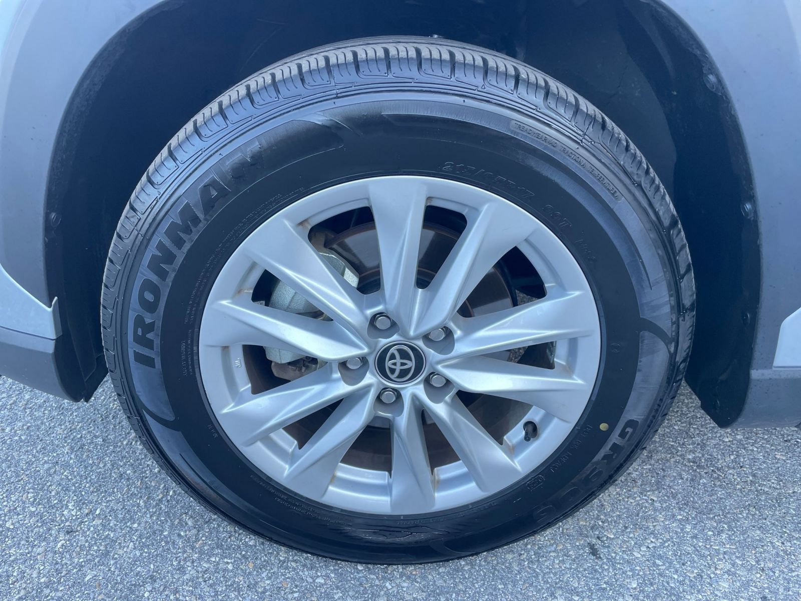 Thumbnail: 2025 Toyota Corolla Cross - 29