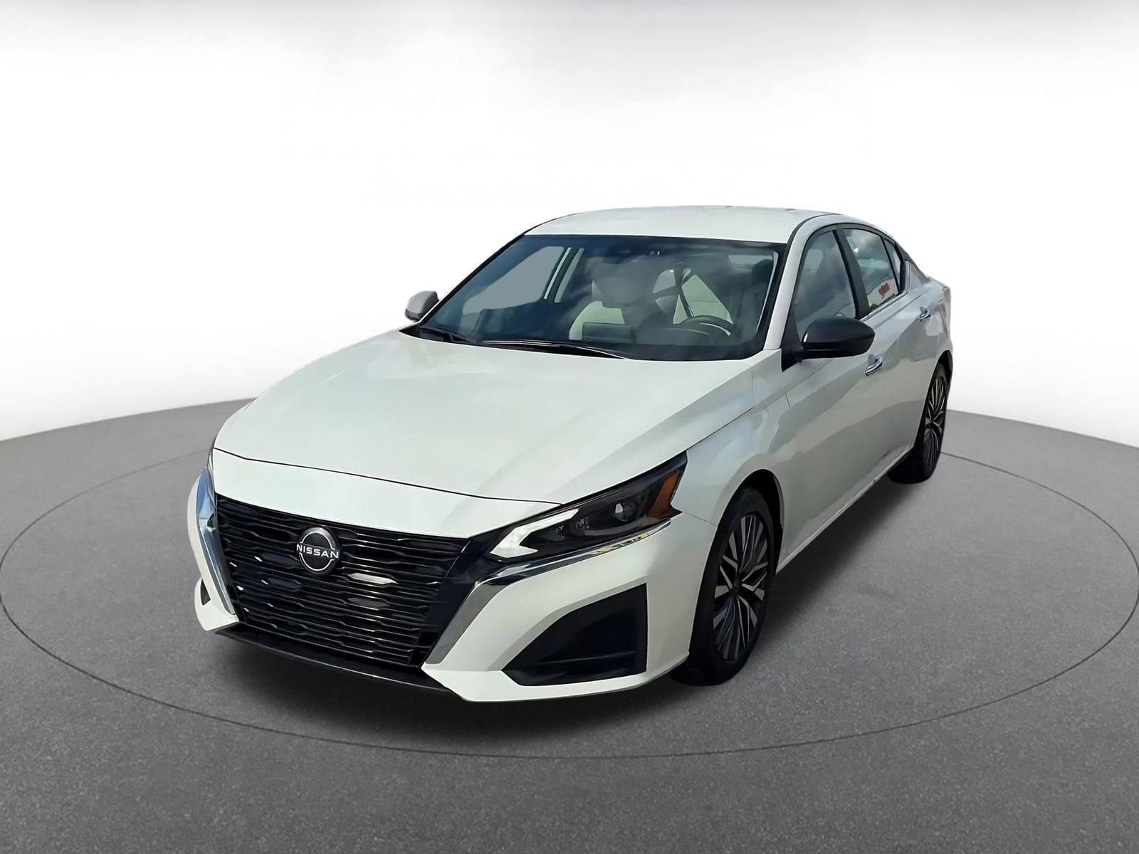 Thumbnail: 2025 Nissan Altima - 7