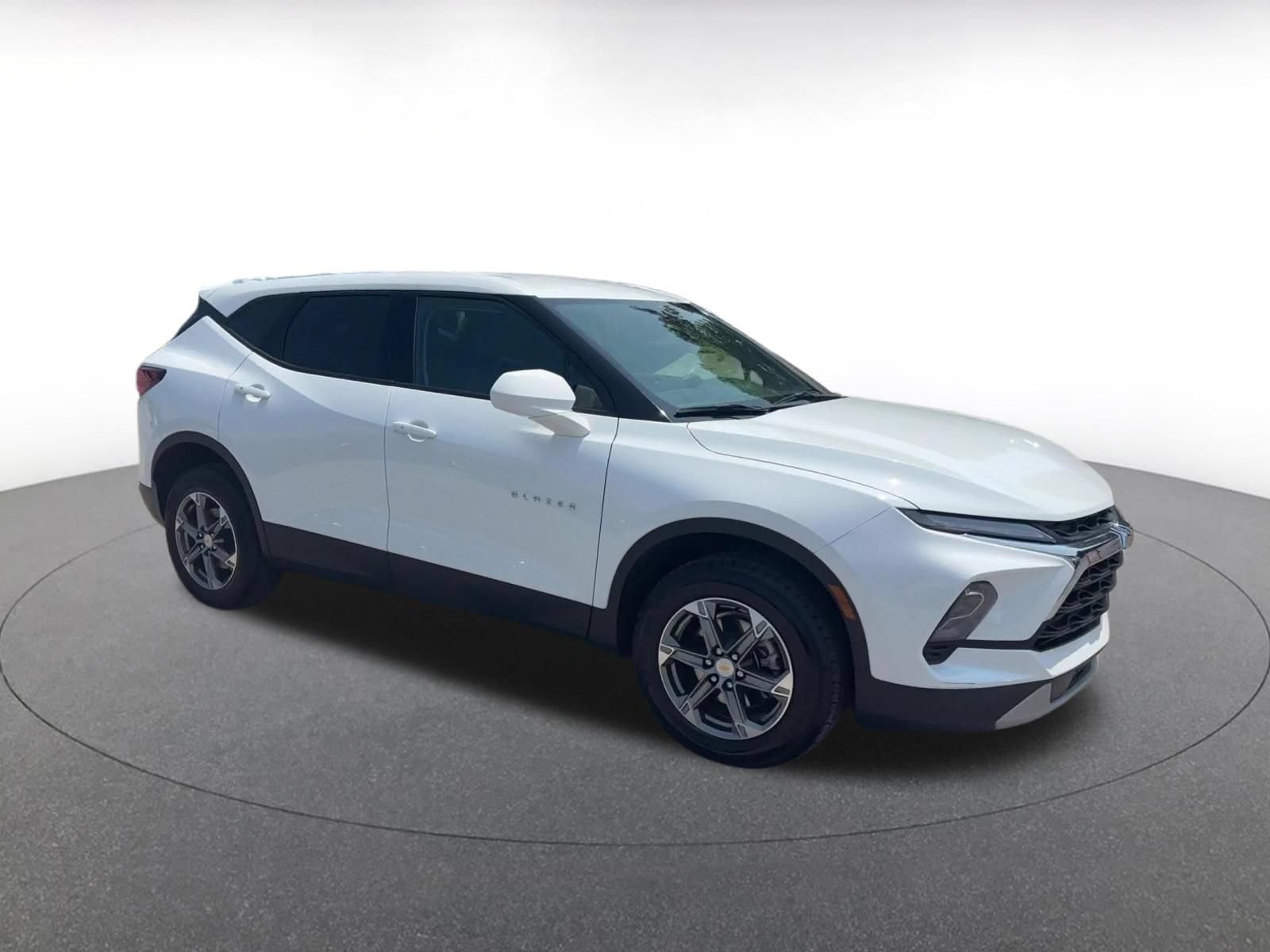 Thumbnail: 2025 Chevrolet Blazer - 2