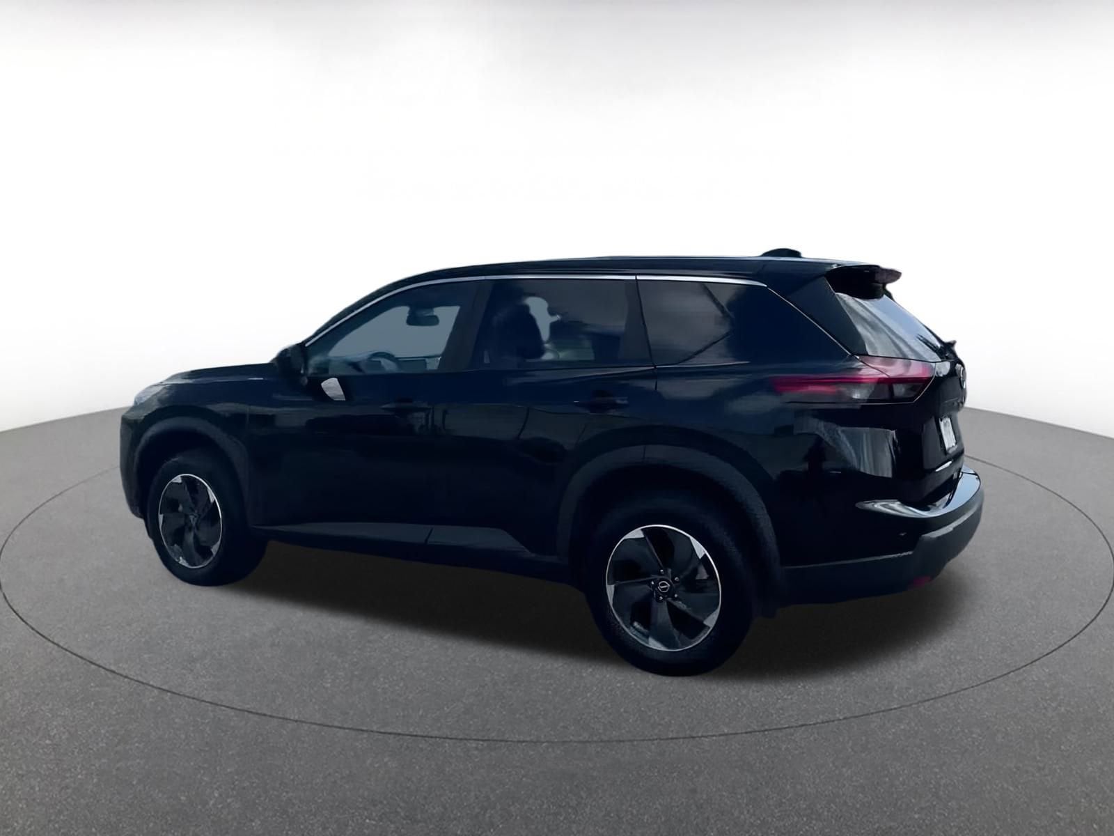 Thumbnail: 2024 Nissan Rogue - 10