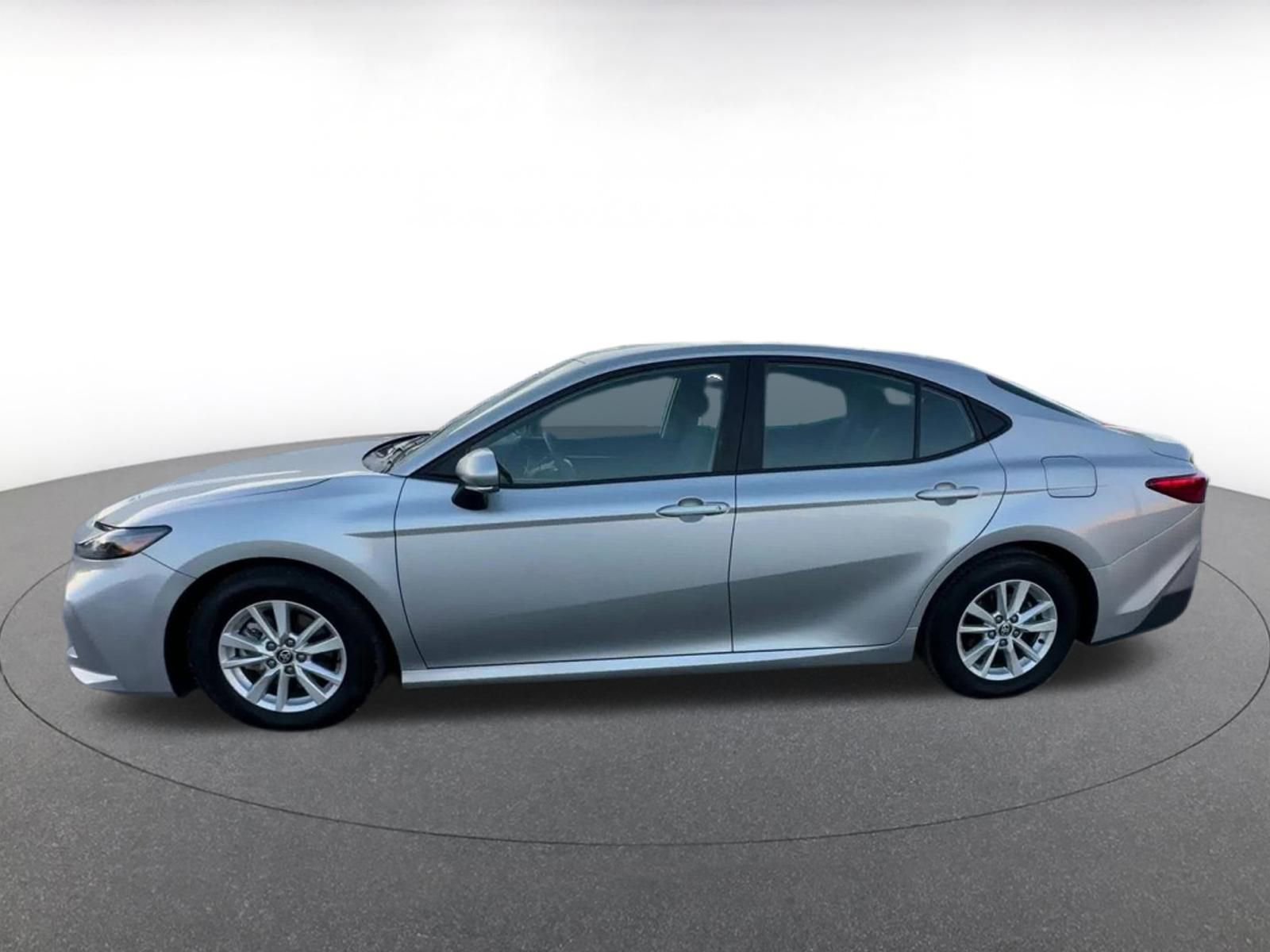 Thumbnail: 2025 Toyota Camry - 10