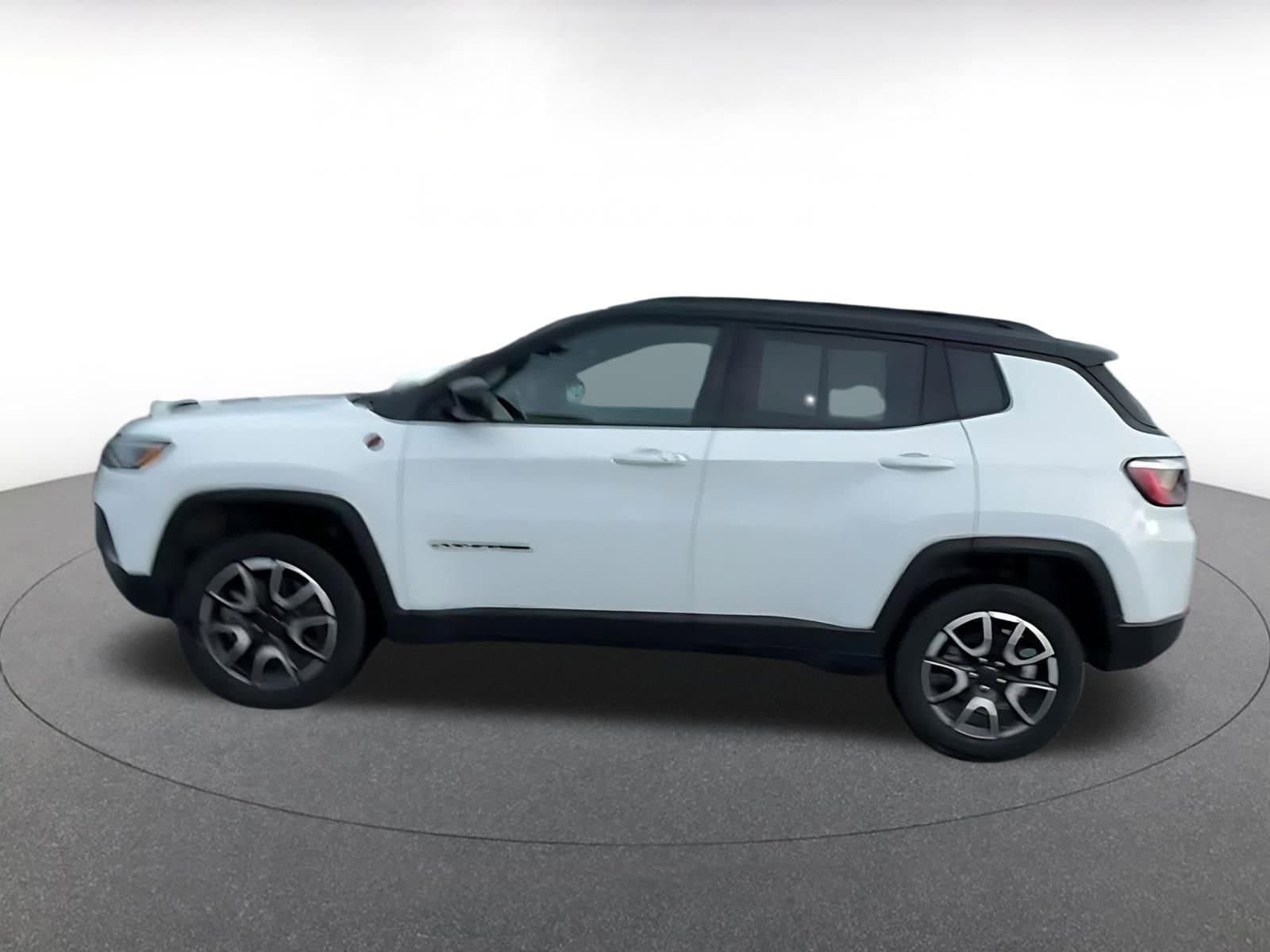 Thumbnail: 2025 Jeep Compass - 8