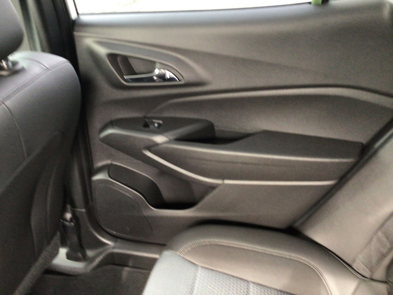 Thumbnail: 2025 Chevrolet Trax - 24