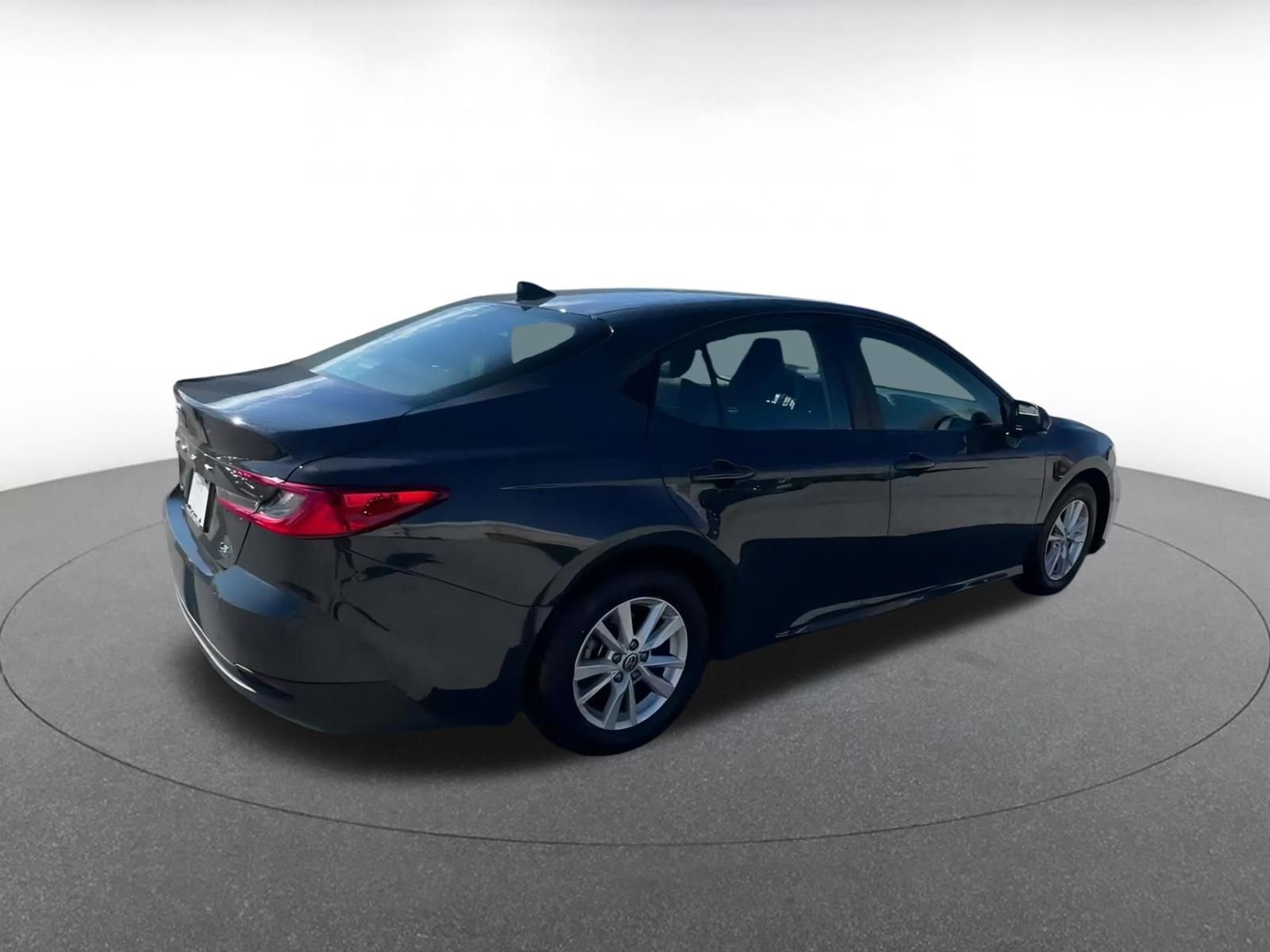 Thumbnail: 2025 Toyota Camry - 14