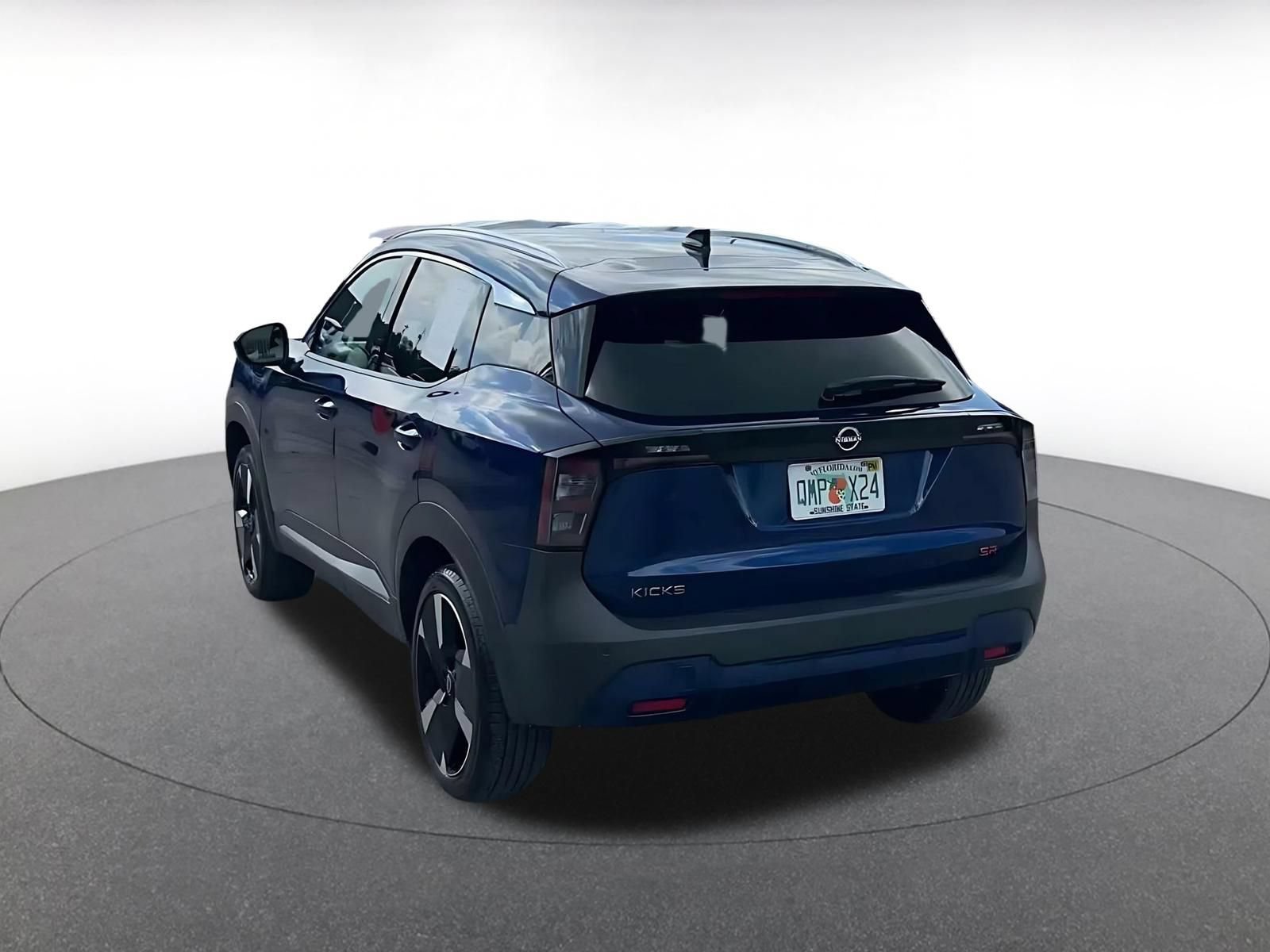 Thumbnail: 2026 Nissan Kicks - 9