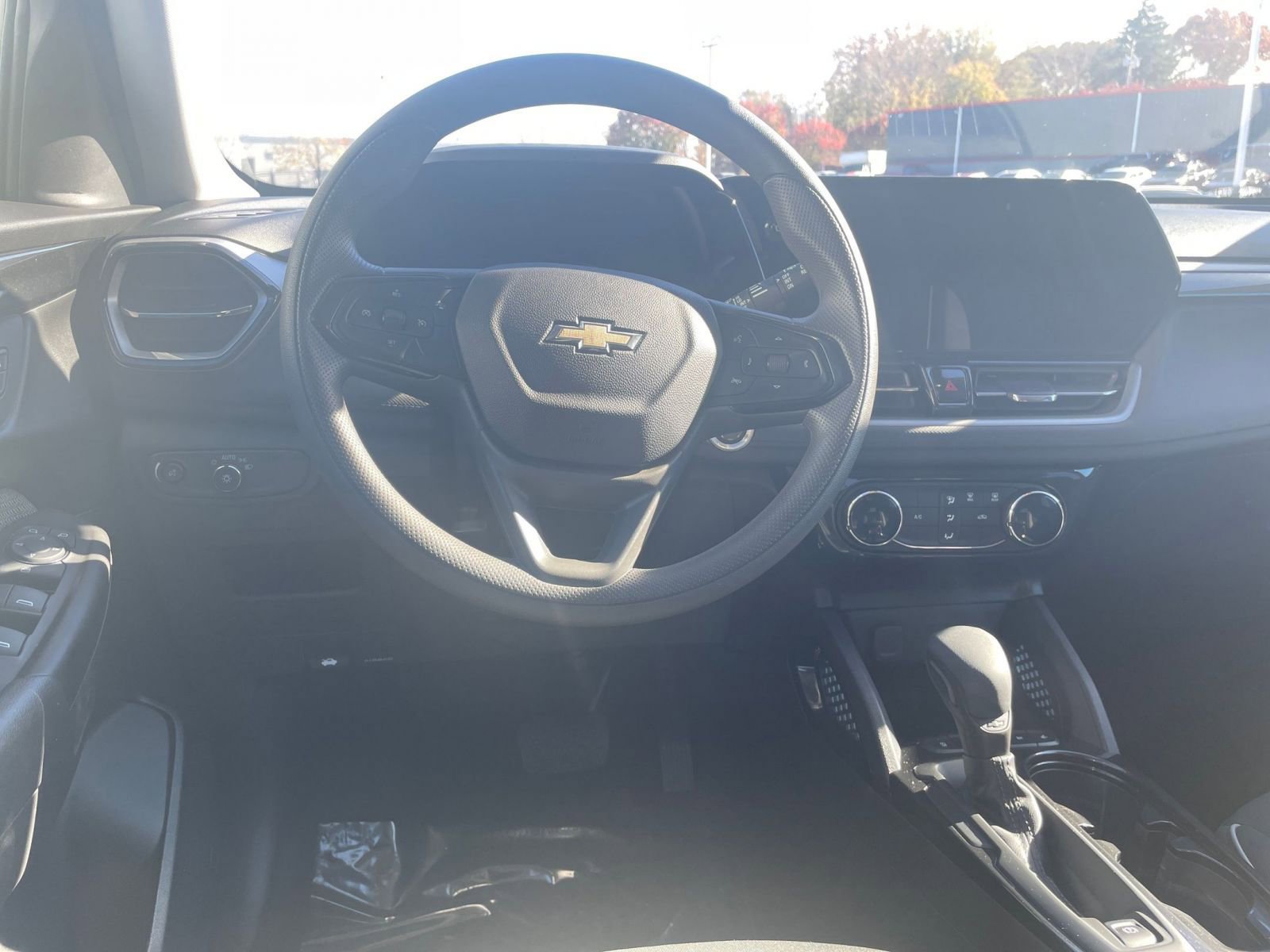 Thumbnail: 2025 Chevrolet TrailBlazer - 32