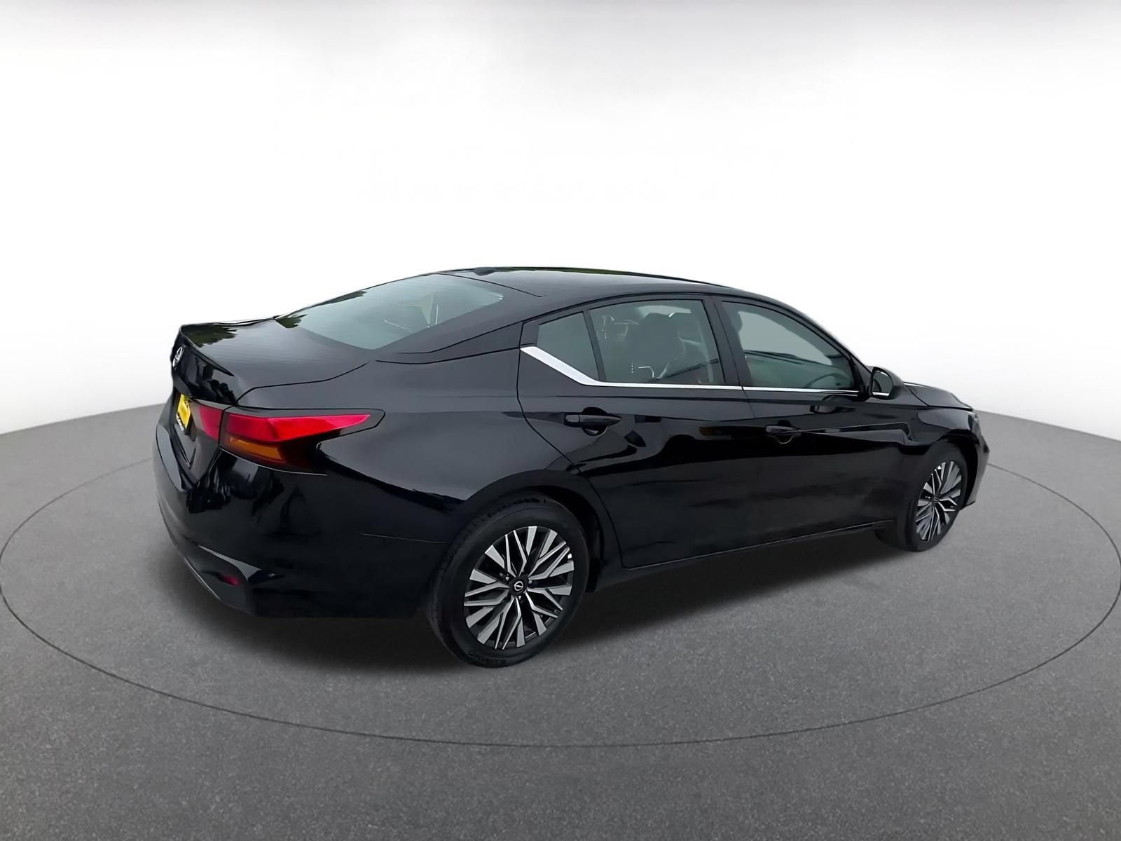 Thumbnail: 2026 Nissan Altima - 13