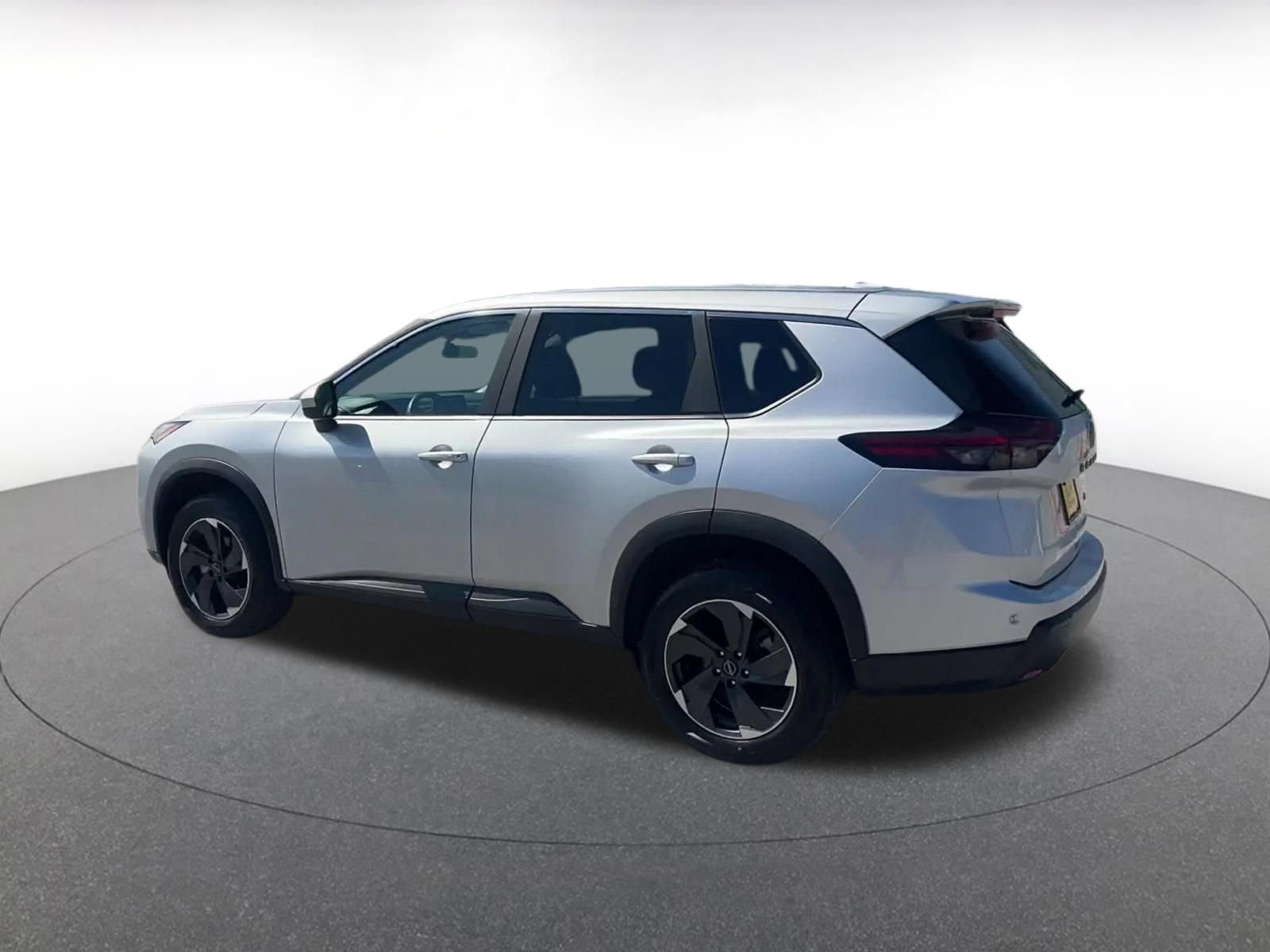 Thumbnail: 2025 Nissan Rogue - 10