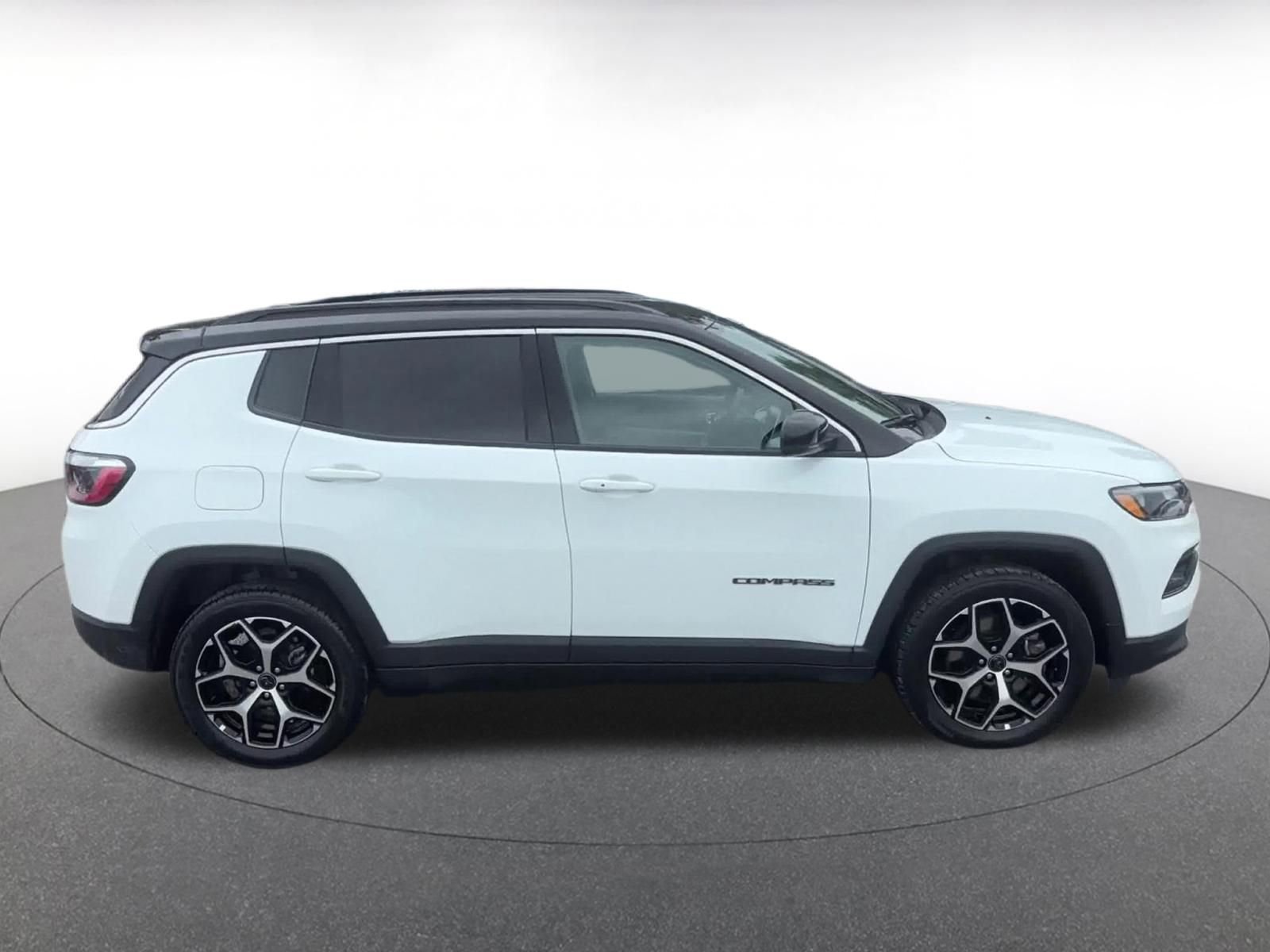 Thumbnail: 2025 Jeep Compass - 16