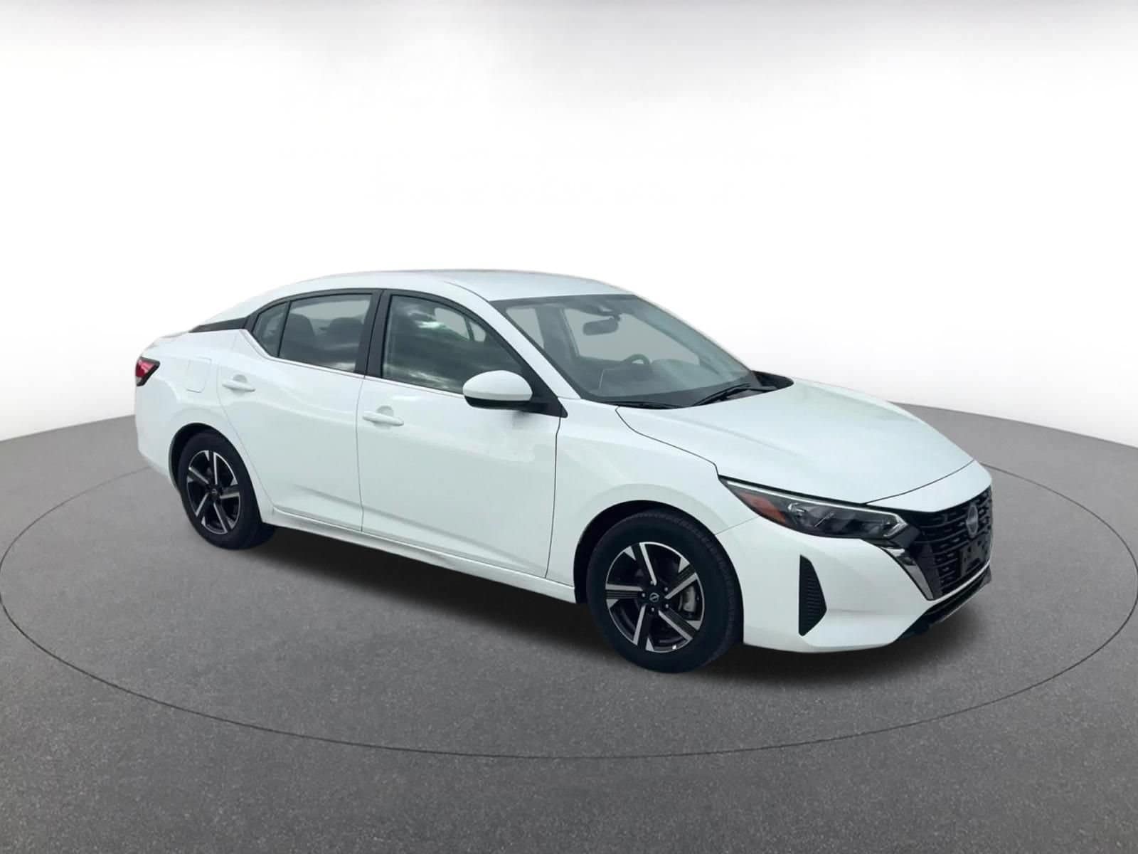 Thumbnail: 2025 Nissan Sentra - 2