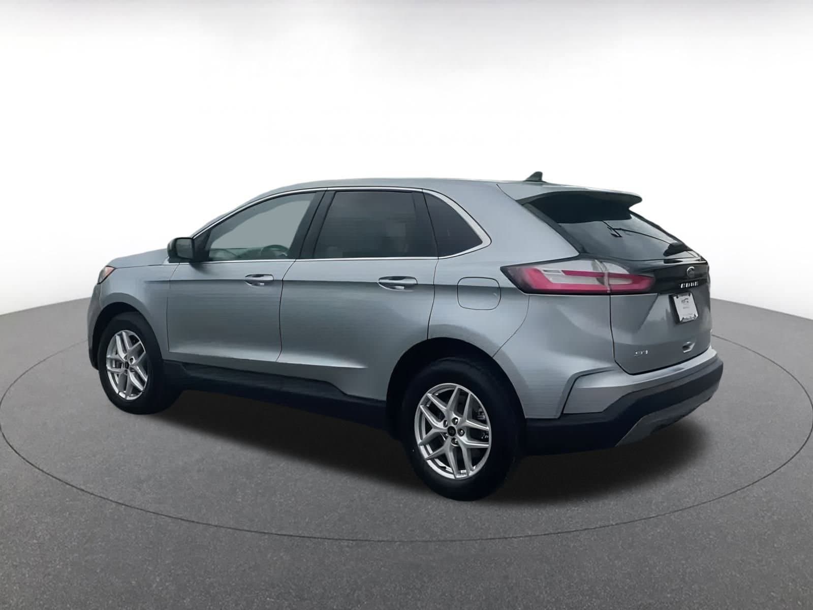 Thumbnail: 2024 Ford Edge - 10