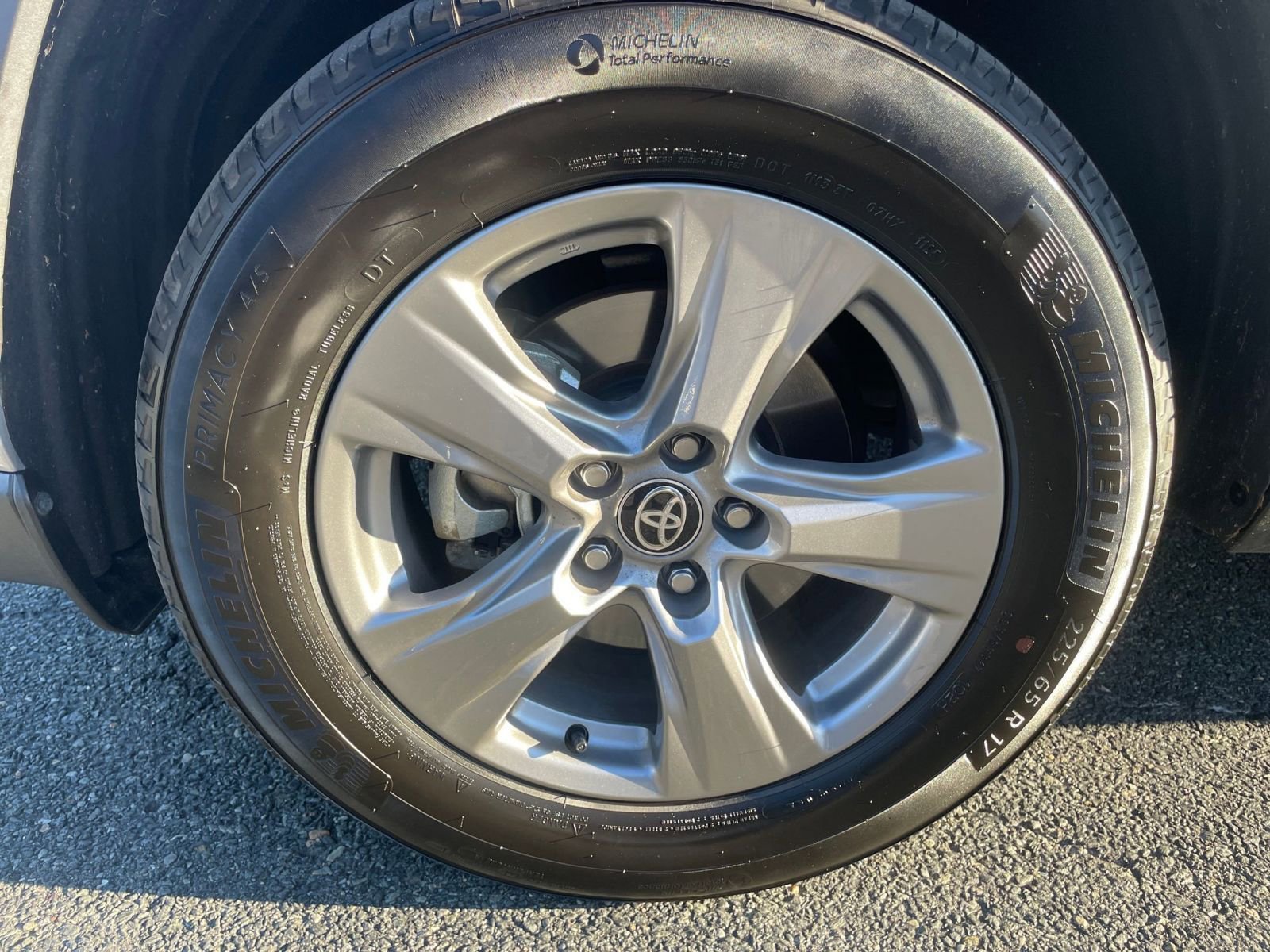 Thumbnail: 2025 Toyota RAV4 - 29