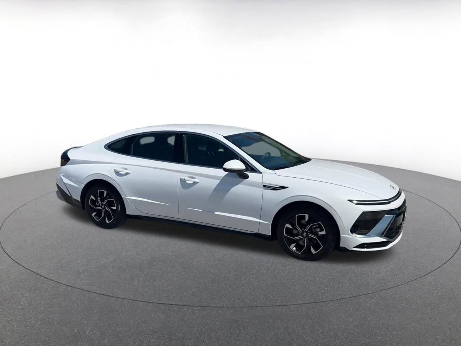 Thumbnail: 2025 Hyundai Sonata - 2