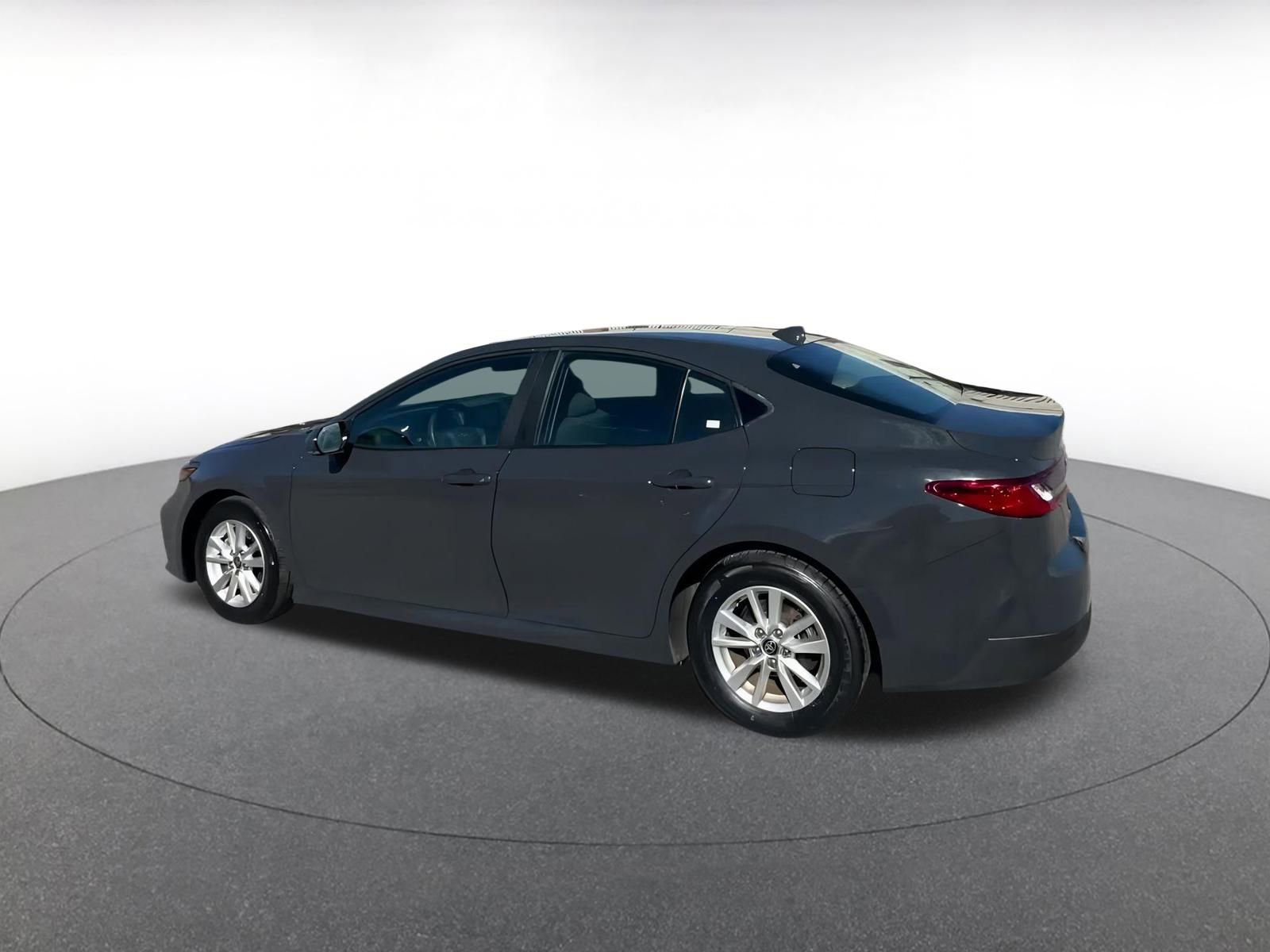 Thumbnail: 2025 Toyota Camry - 10