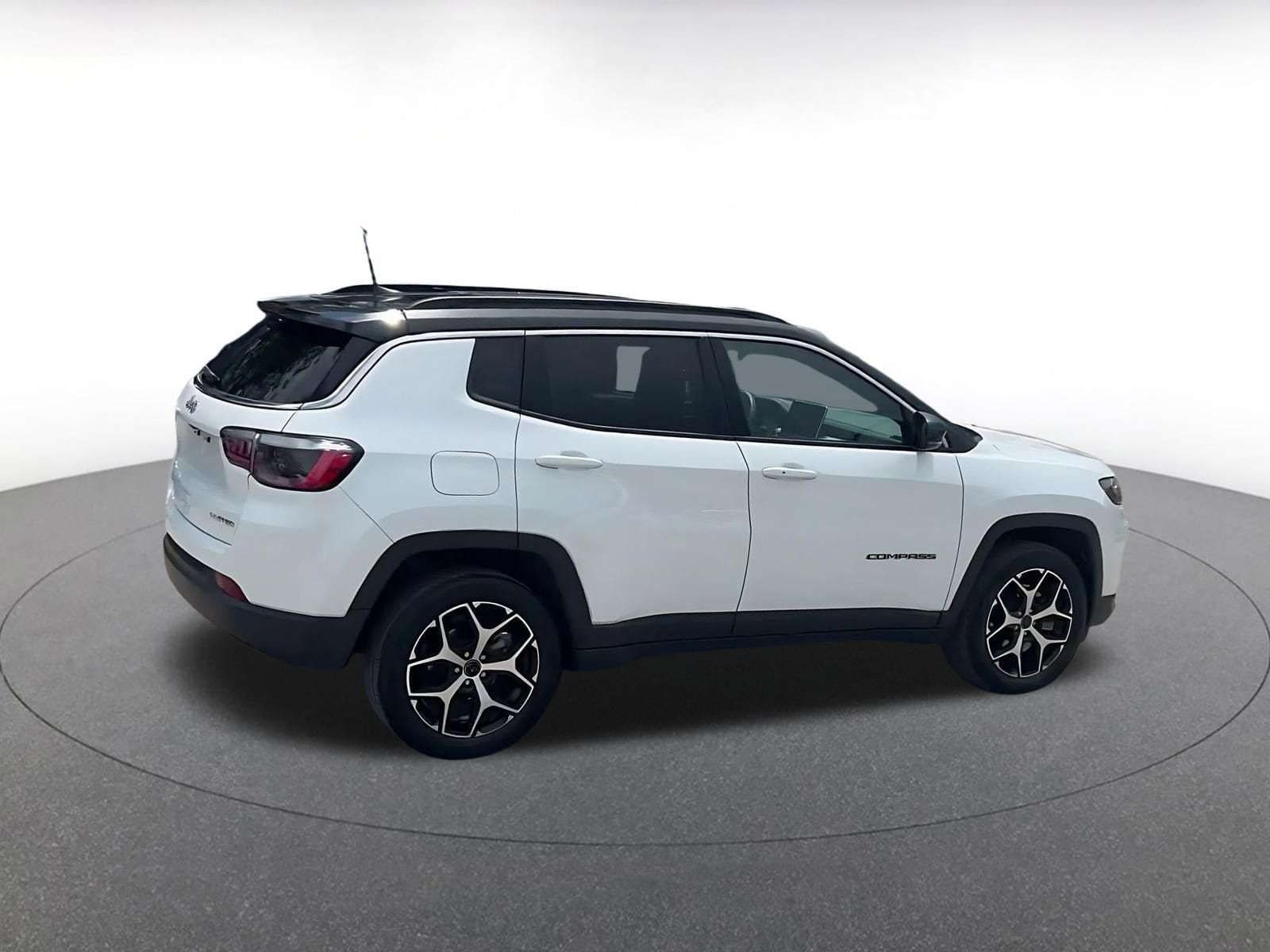Thumbnail: 2025 Jeep Compass - 14
