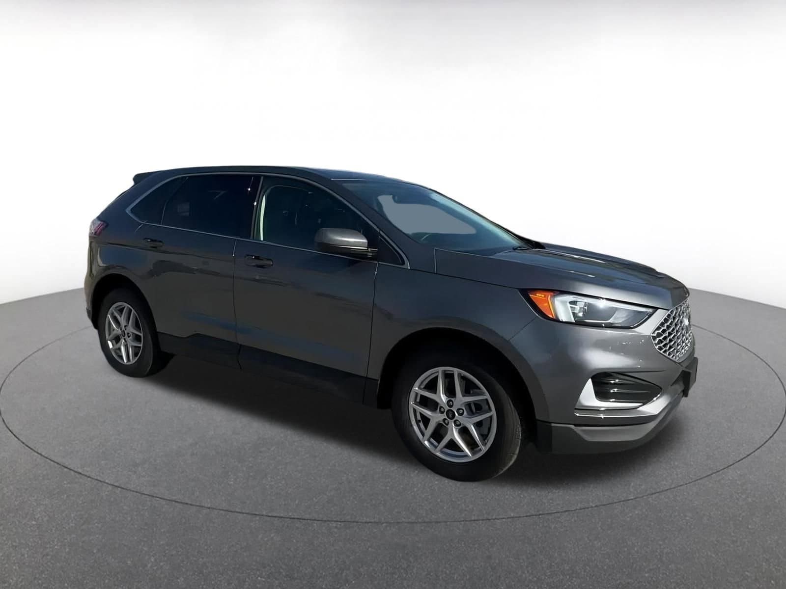 Thumbnail: 2024 Ford Edge - 2