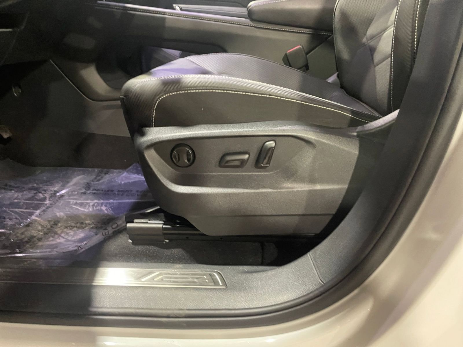 Thumbnail: 2025 Volkswagen Atlas - 23