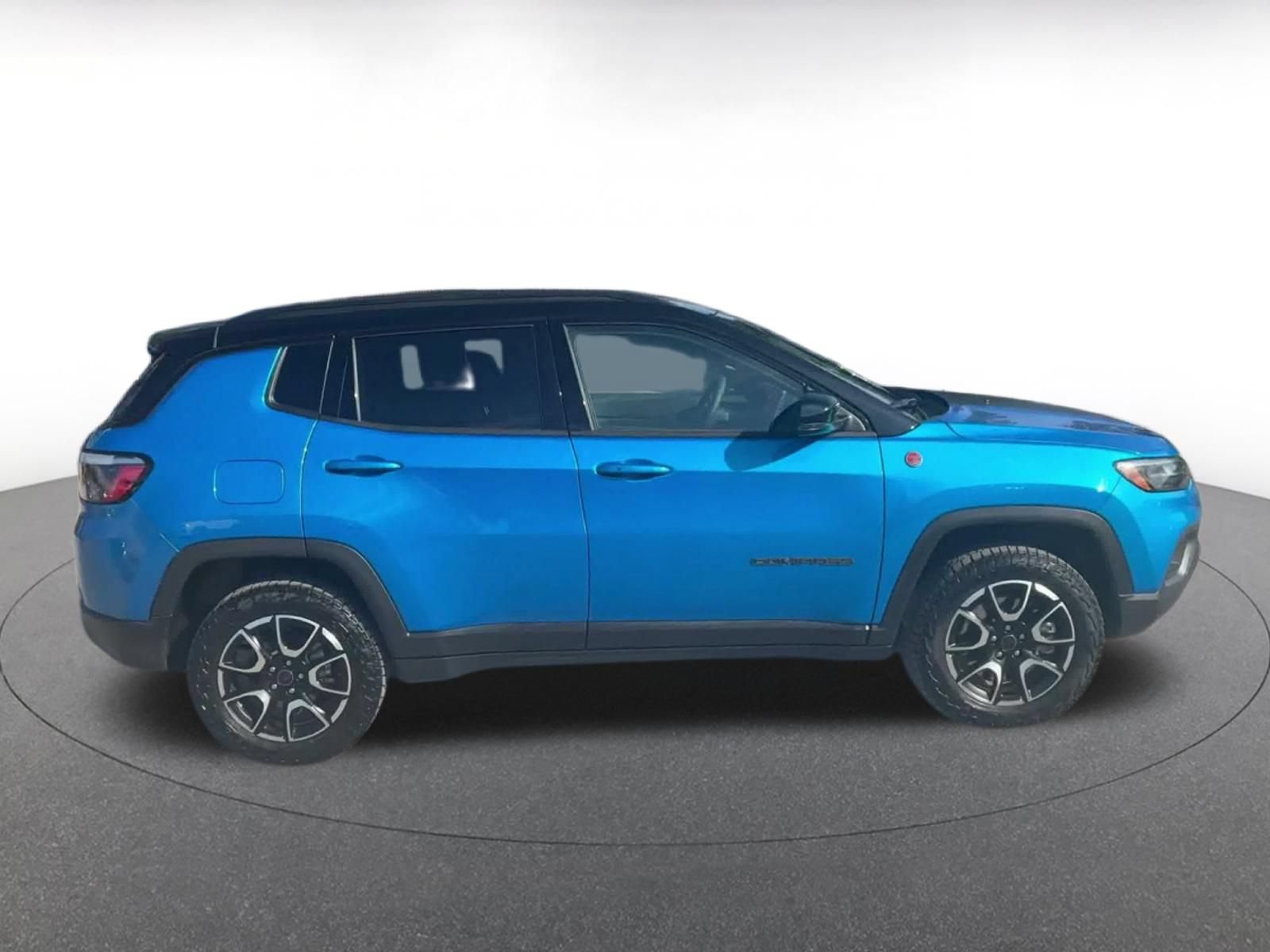 Thumbnail: 2025 Jeep Compass - 15