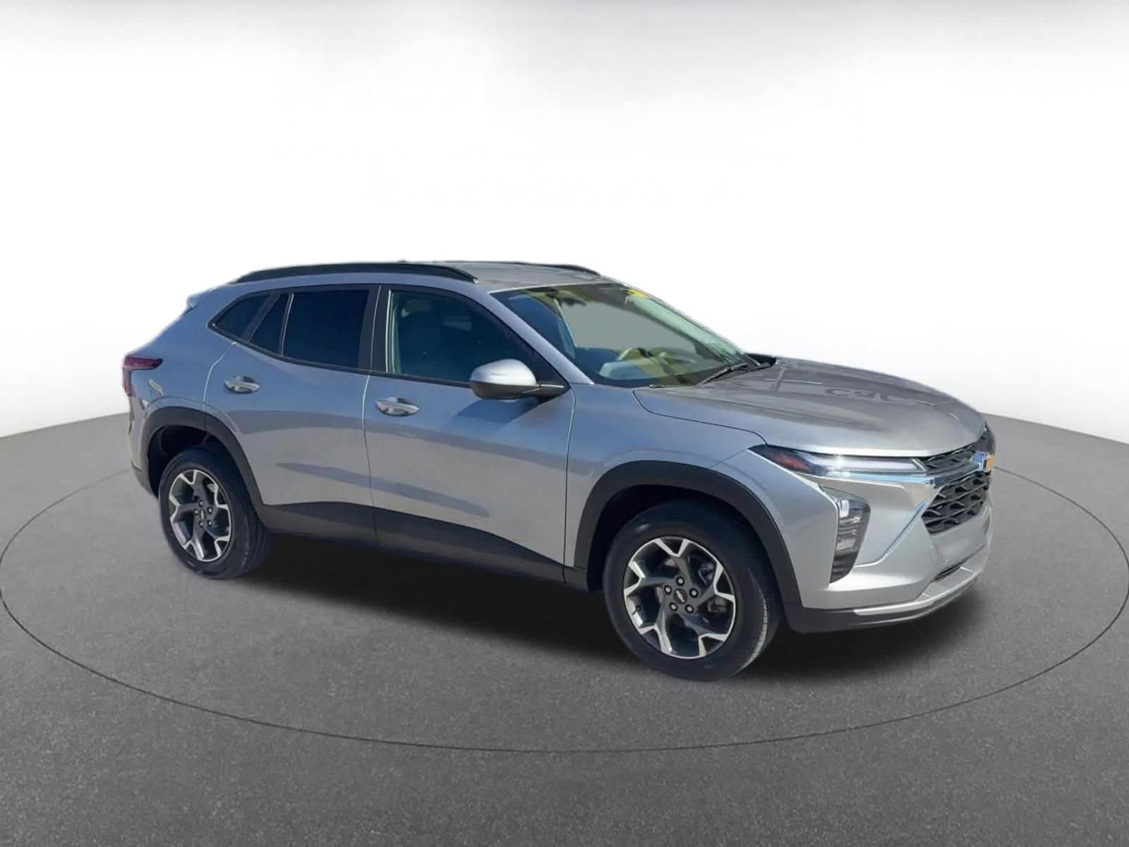 Thumbnail: 2025 Chevrolet Trax - 2