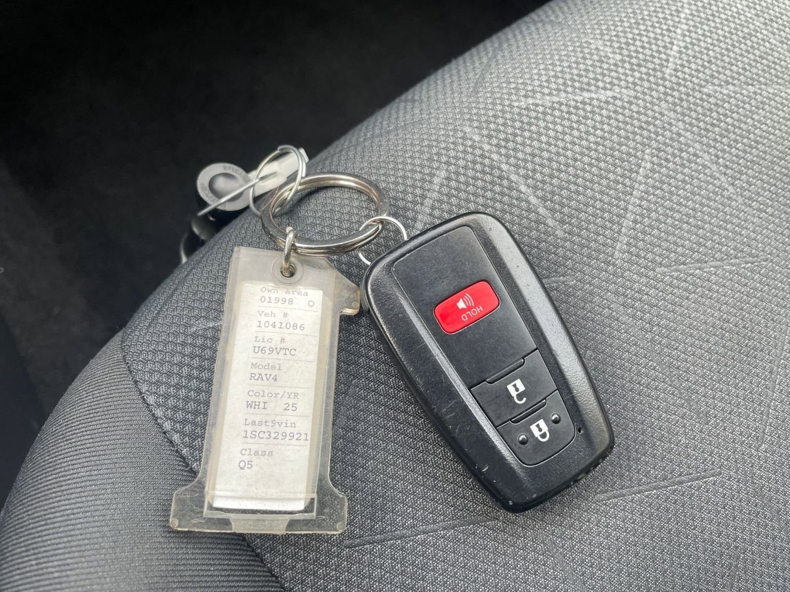 Thumbnail: 2025 Toyota RAV4 - 21