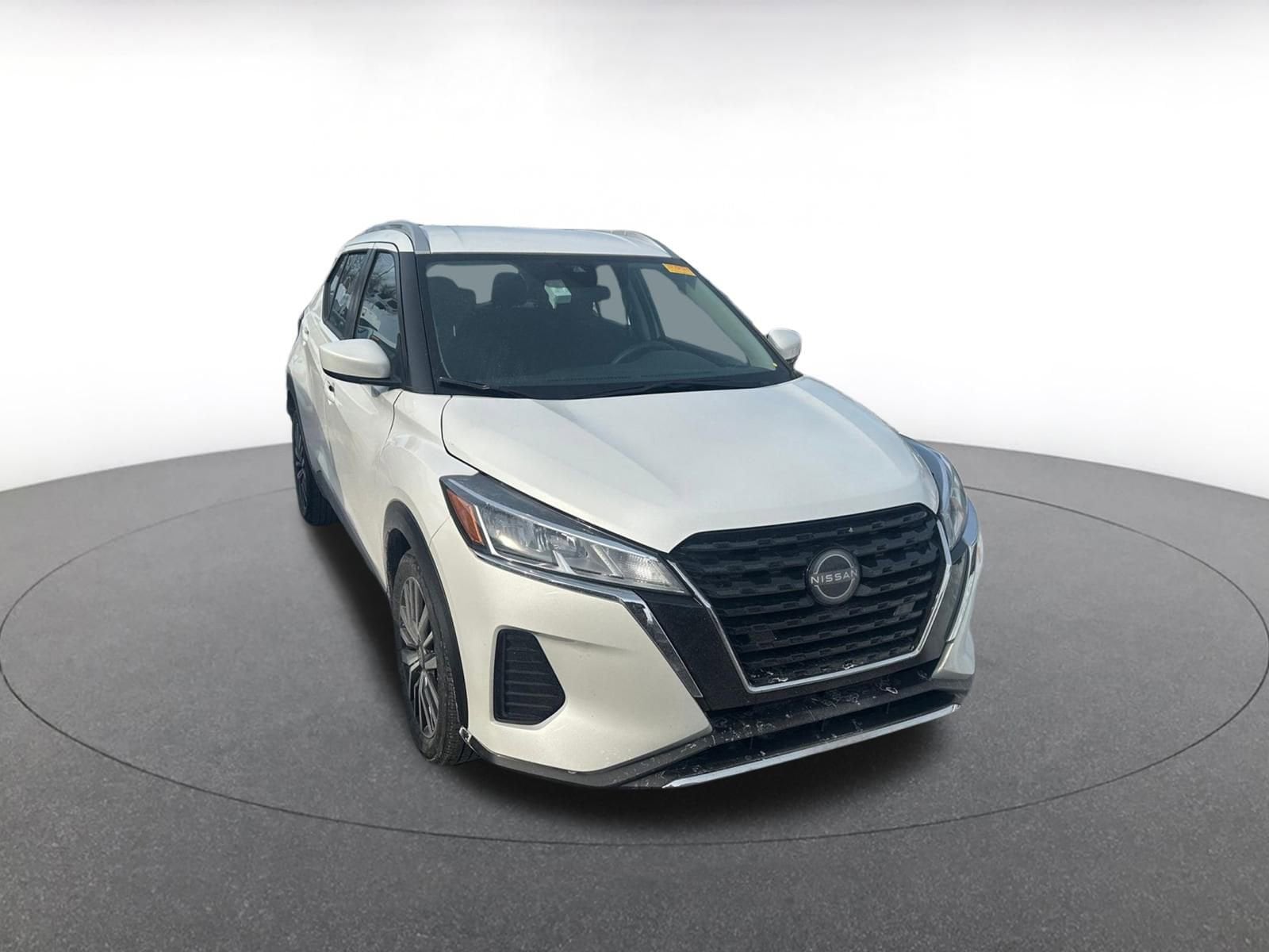 Thumbnail: 2024 Nissan Kicks - 1