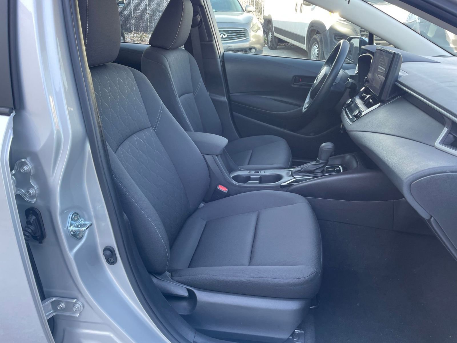 Thumbnail: 2025 Toyota Corolla - 34