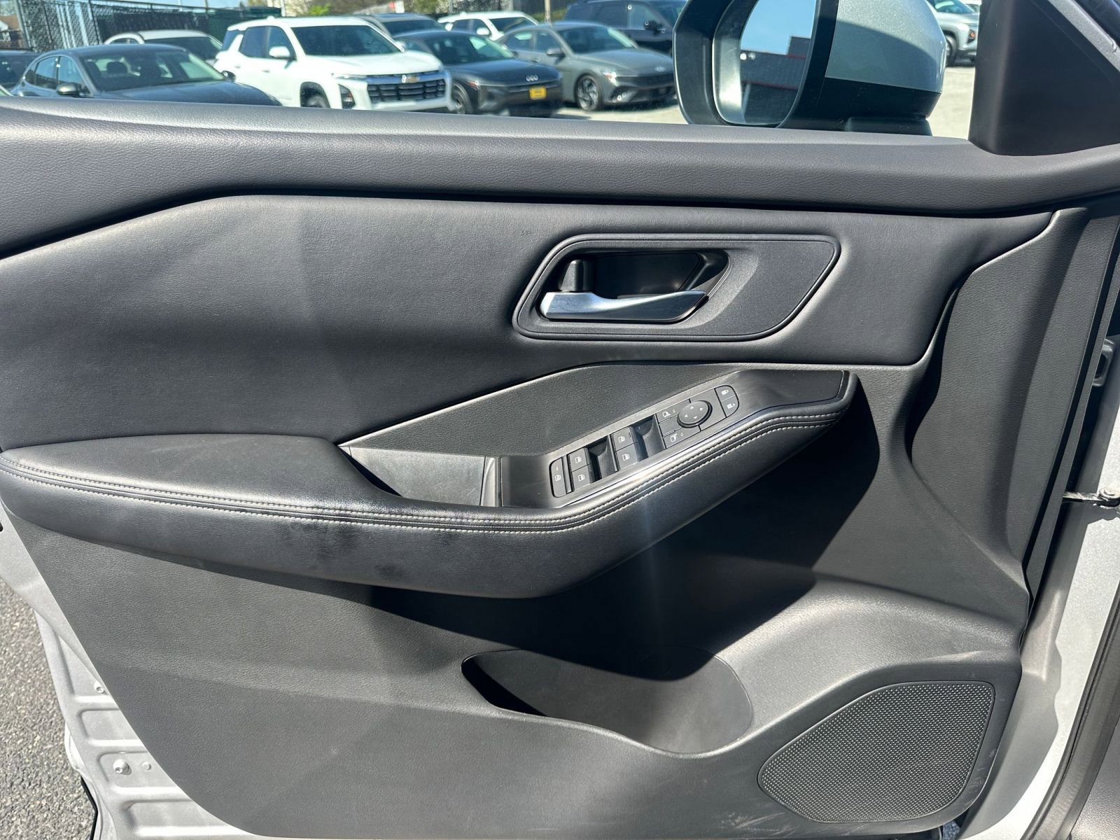 Thumbnail: 2025 Nissan Rogue - 18