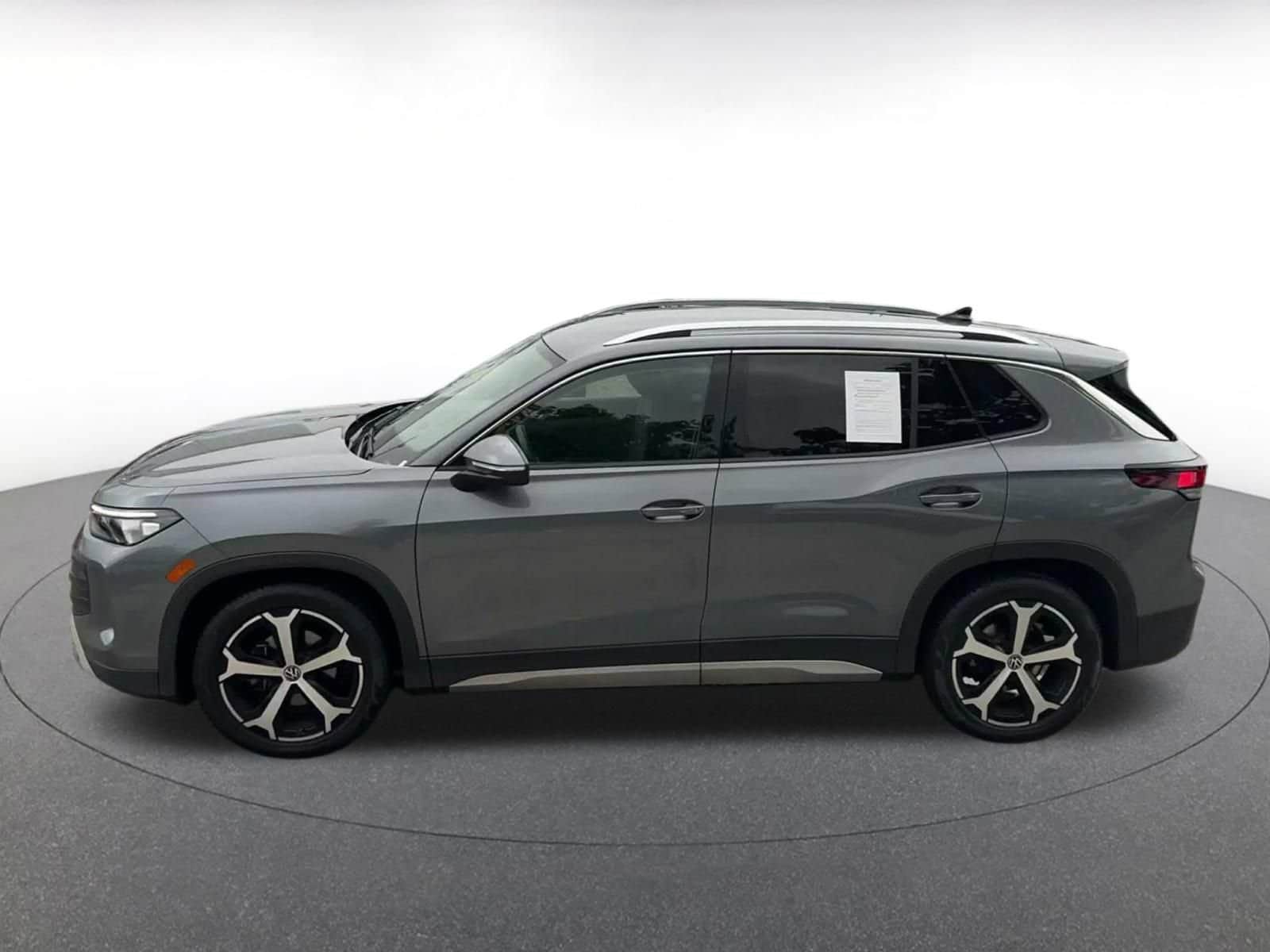Thumbnail: 2026 Volkswagen Tiguan - 8