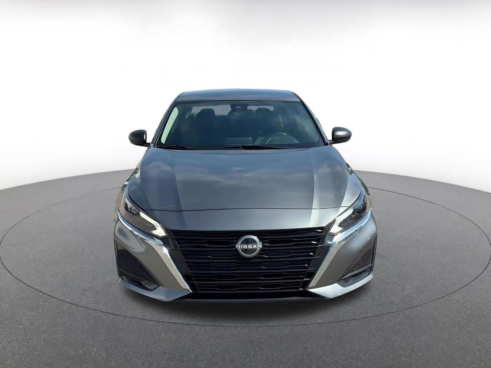 Thumbnail: 2025 Nissan Altima - 4