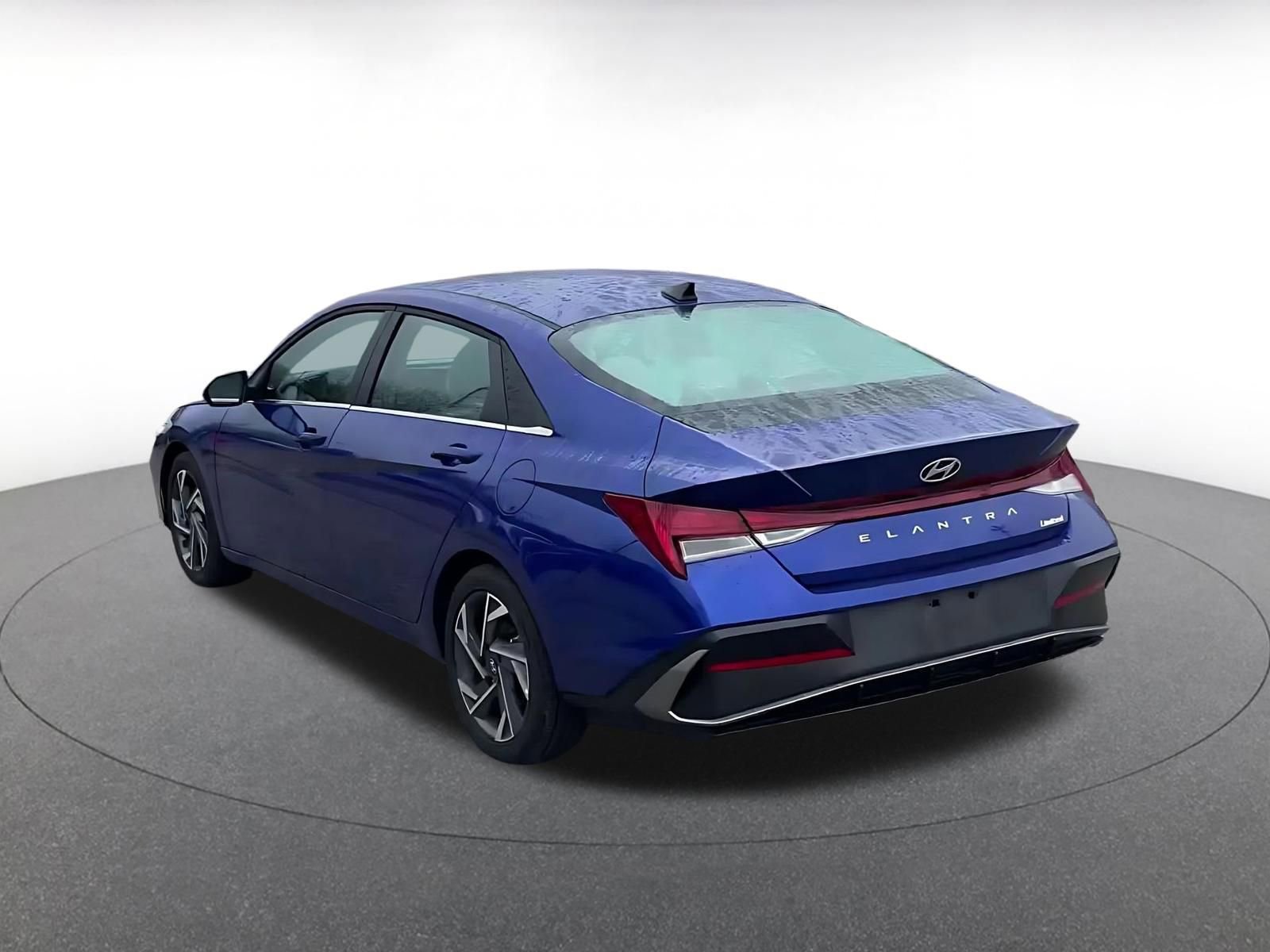 Thumbnail: 2025 Hyundai Elantra - 11