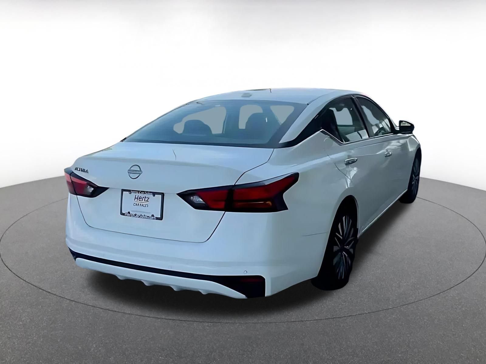 Thumbnail: 2025 Nissan Altima - 11