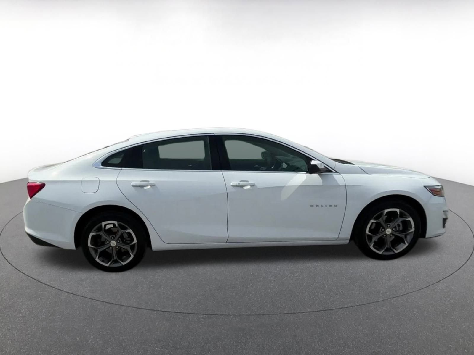 Thumbnail: 2023 Chevrolet Malibu - 16