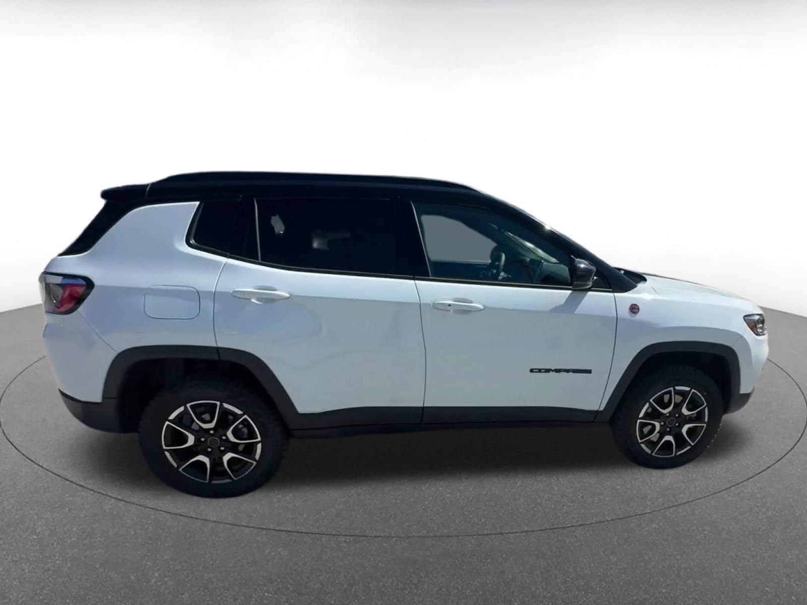 Thumbnail: 2025 Jeep Compass - 15