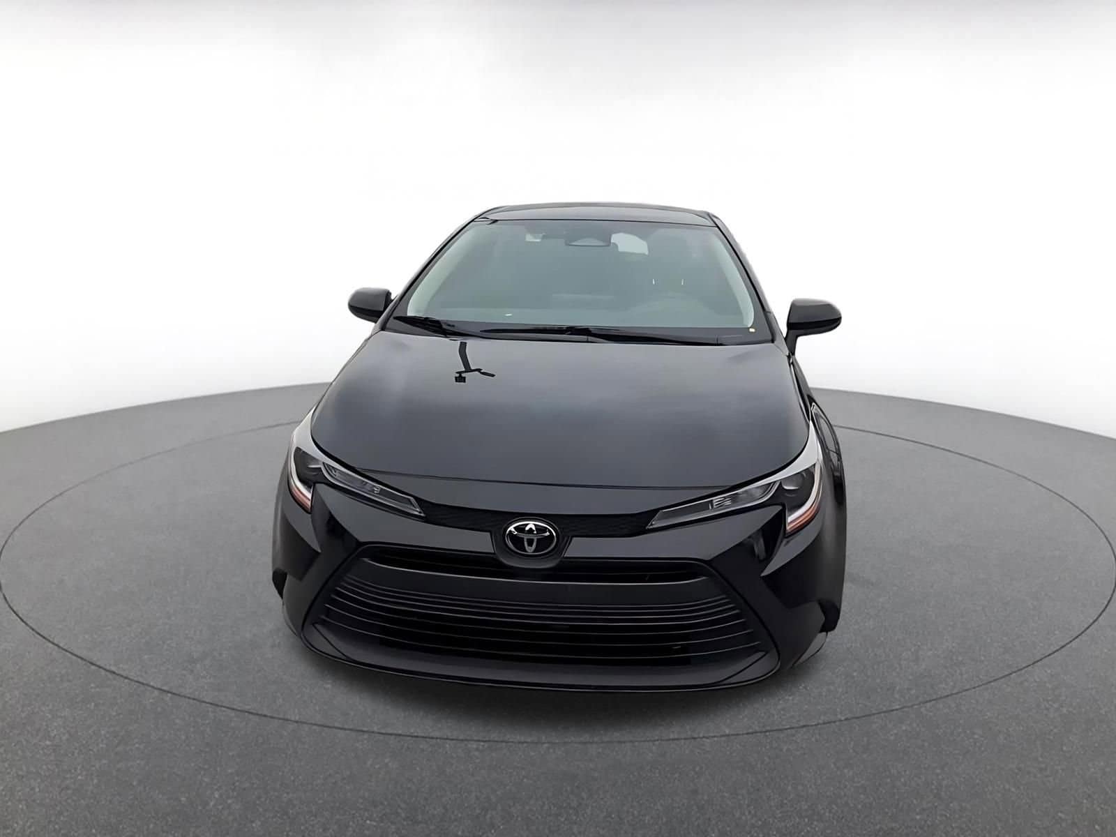 Thumbnail: 2025 Toyota Corolla - 4