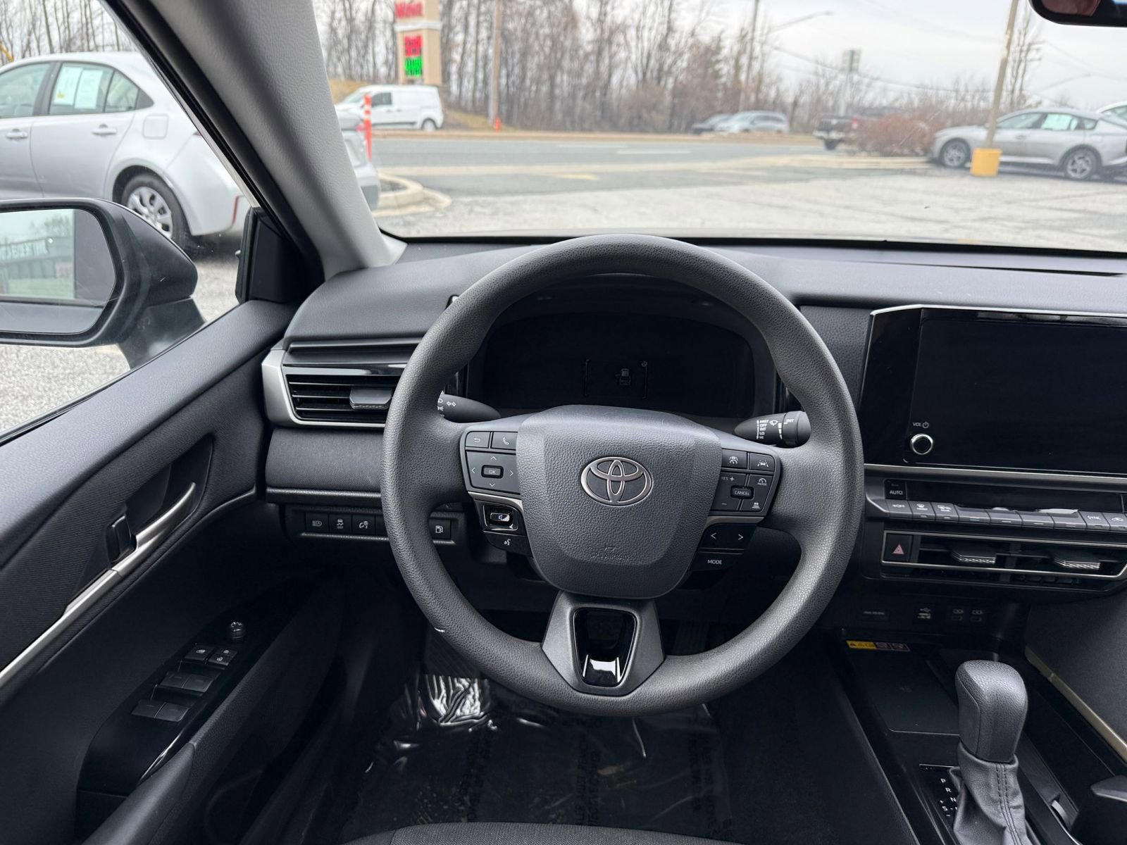 Thumbnail: 2025 Toyota Camry - 34