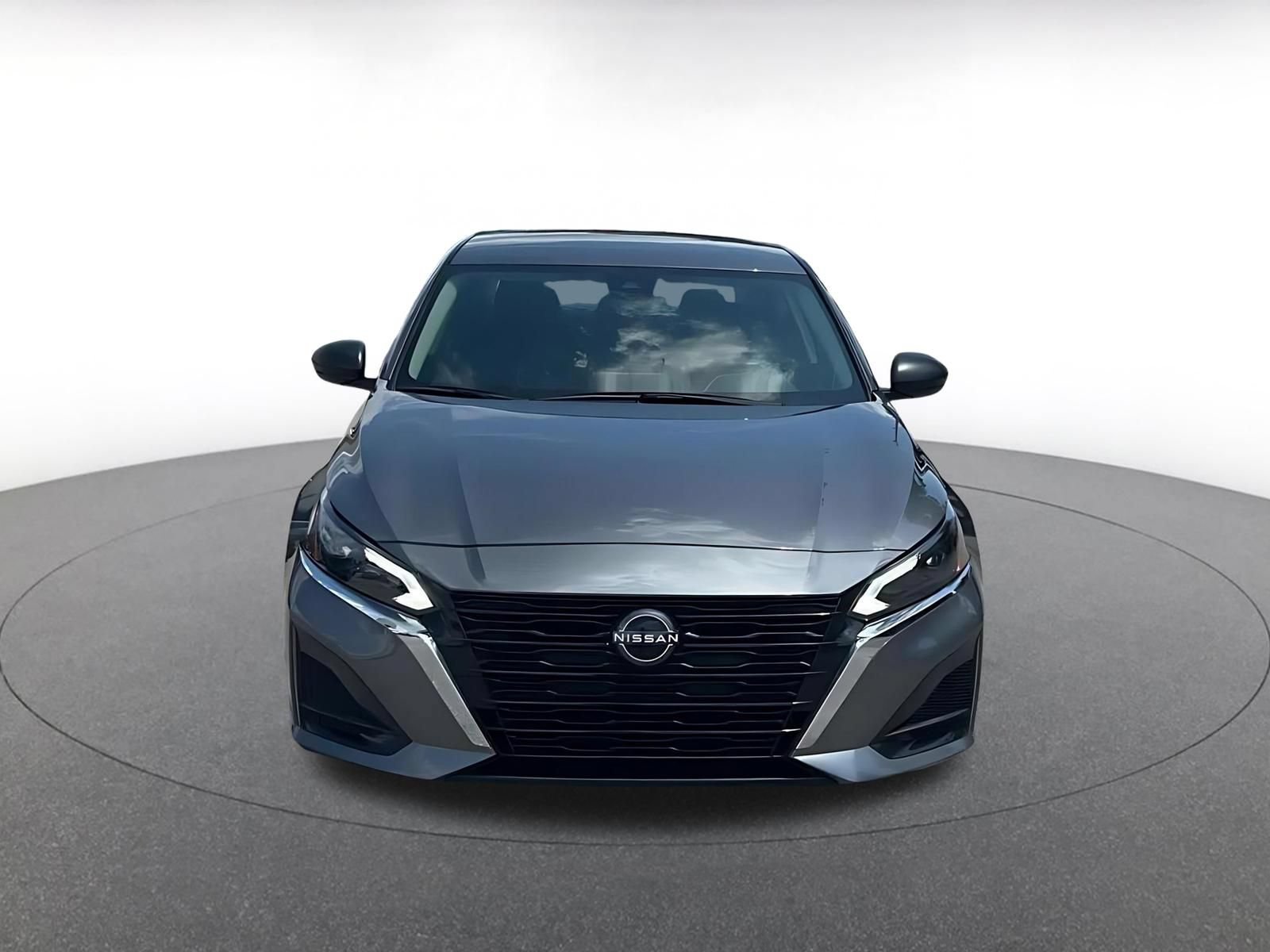 Thumbnail: 2025 Nissan Altima - 4